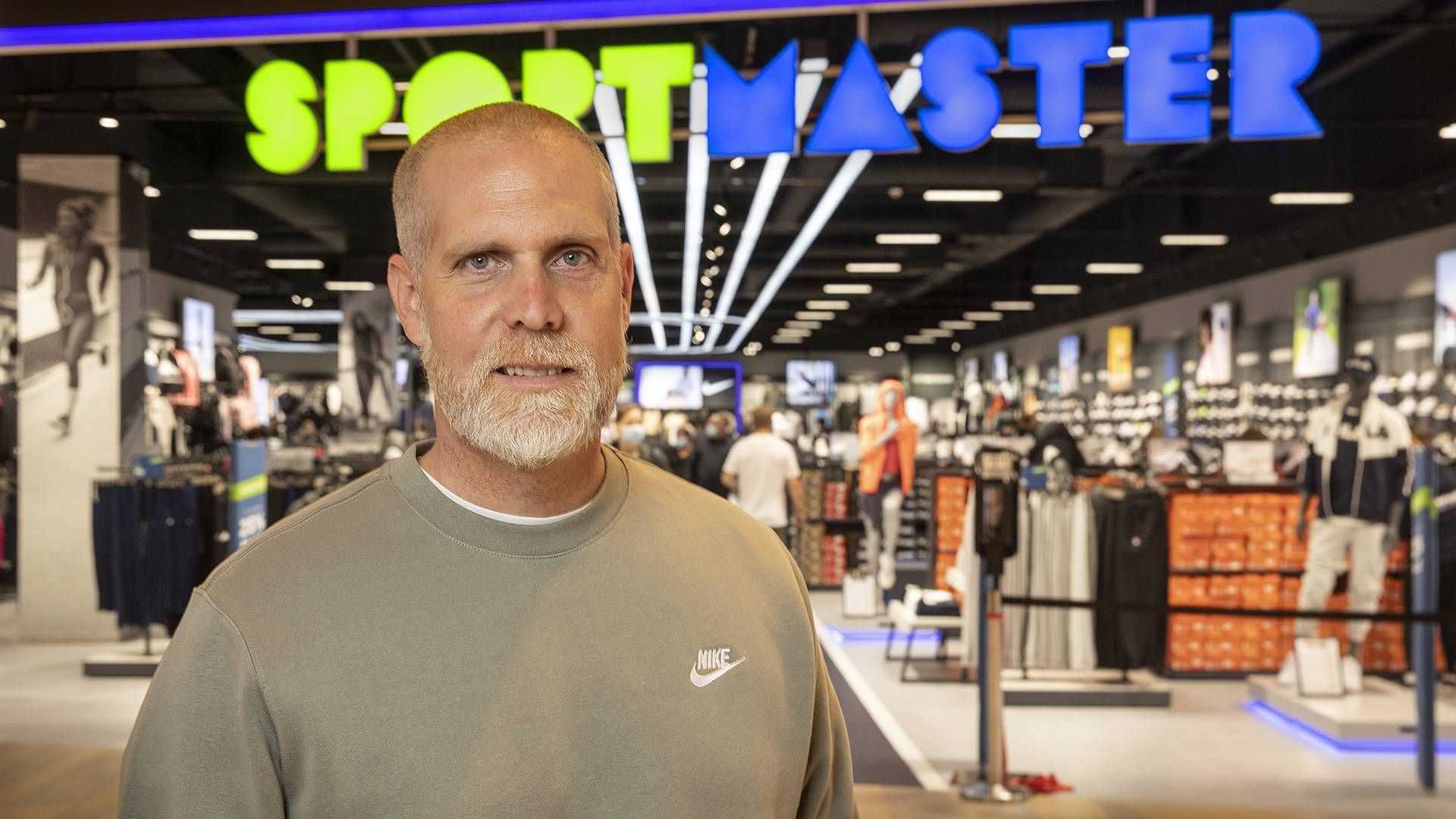 Andreas Holm, adm. direktør i Sportmaster, glæder sig over opkøbet, der nu endegyldigt lægger en dæmper på måneders kritik fra forbrugere og et intensivt forhandlingsforløb. | Foto: Sportmaster/Pr