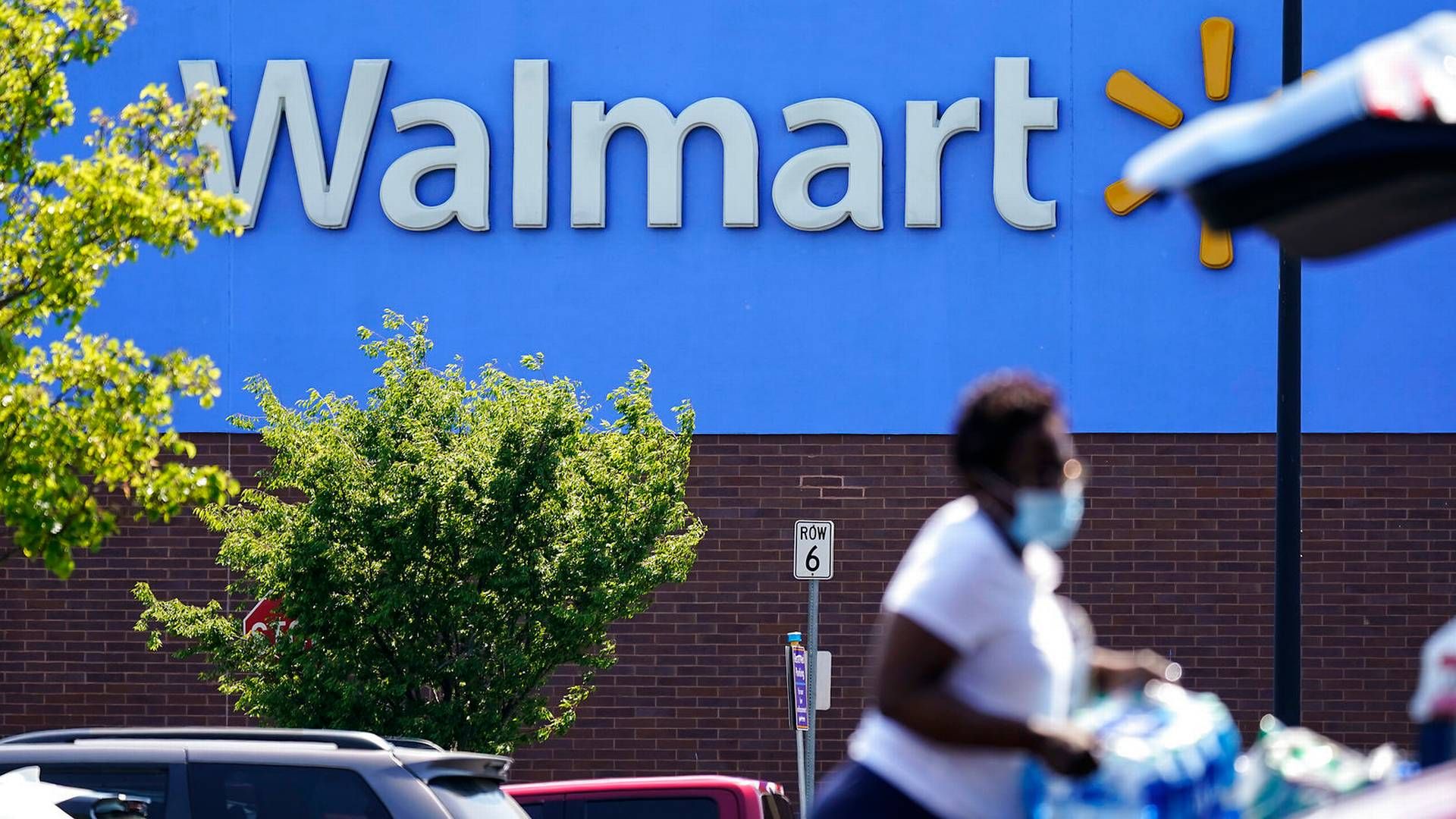 Tirsdag bliver der præsenteret tal for det amerikanske detailsalg, og selskaber som Walmart er i fokus, skriver Bloomberg News. | Foto: Matt Rourke/AP/Ritzau Scanpix