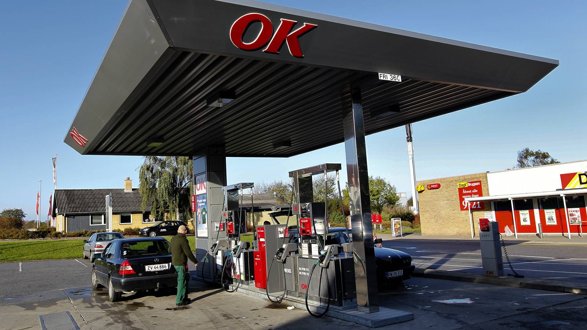 ”Vi har set et svagt vigende brændstofforbrug hos danskerne på grund af den usædvanlige situation og de deraf høje priser,” siger Rasmus Boserup, der er kommunikationschef hos OK. | Foto: Ole Lind/ERH