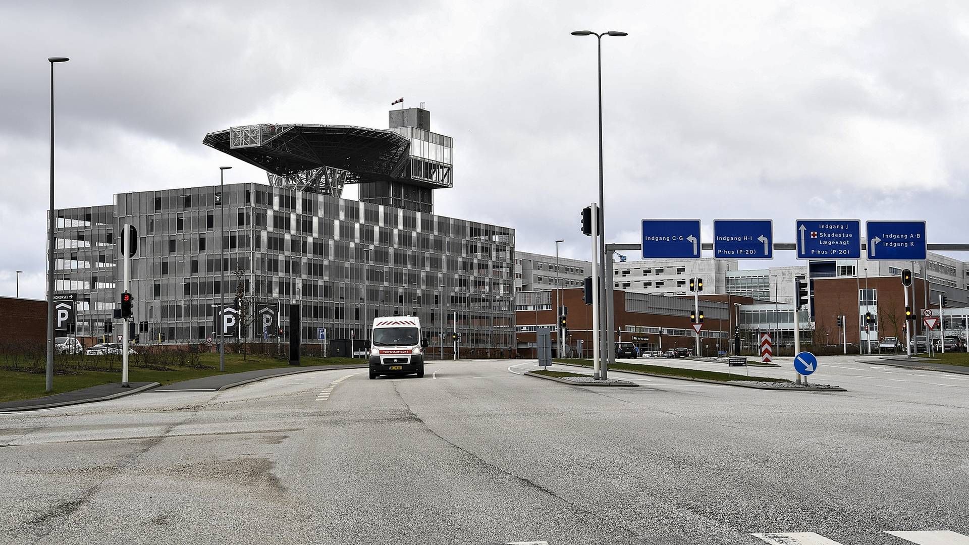 Koppevaccinerne vil blive bragt til Aarhus Universitetshospital (billedet) og Hvidovre Hospital, hvor de skal gives efter vurdering af en speciallæge. | Foto: Ernst van Norde