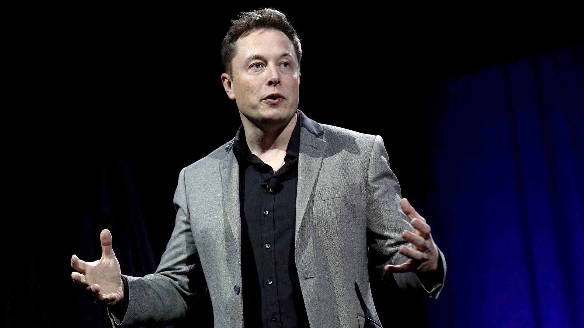 Jeg har en superdårlig fornemmelse omkring økonomien, siger Tesla-stifteren Elon Musk. Han siger, at den store producent af elbiler er nødt til at "reducere antallet af ansatte med omkring 10 procent" | Foto: Patrick Fallon/REUTERS / X03007