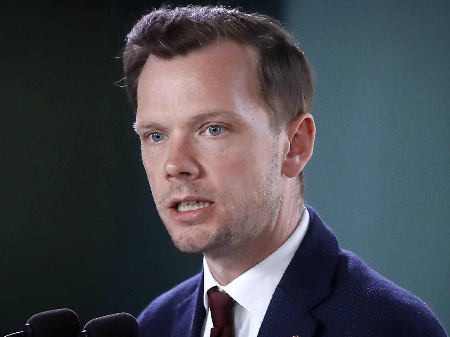 Beskæftigelsesminister Peter Hummelgaard oplyser, at en sjettedel af de ukrainske flygtninge, som har tilmeldt sig Jobnet, har fået arbejde. | Foto: Jens Dresling