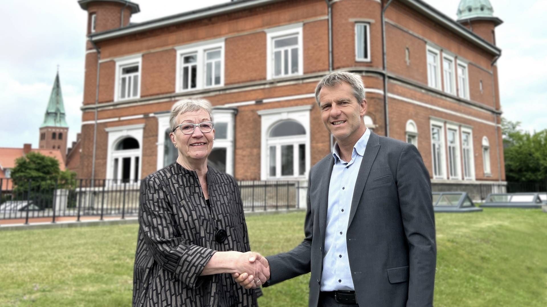 Advokat Marianne Demant og Jess Aagaard, der er partner i Kielberg, har givet håndslag på handel med ejendomsadministration. | Foto: PR