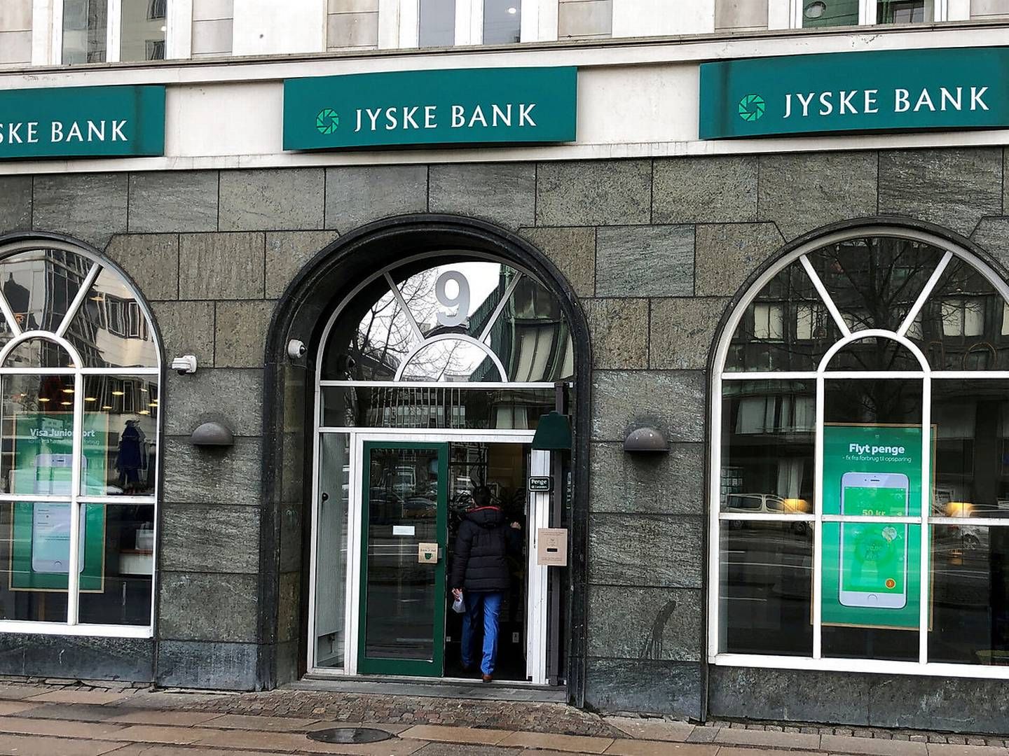 Efter købet af Handelsbankens danske aktiviteter står Jyske Bank med 123 filialer.