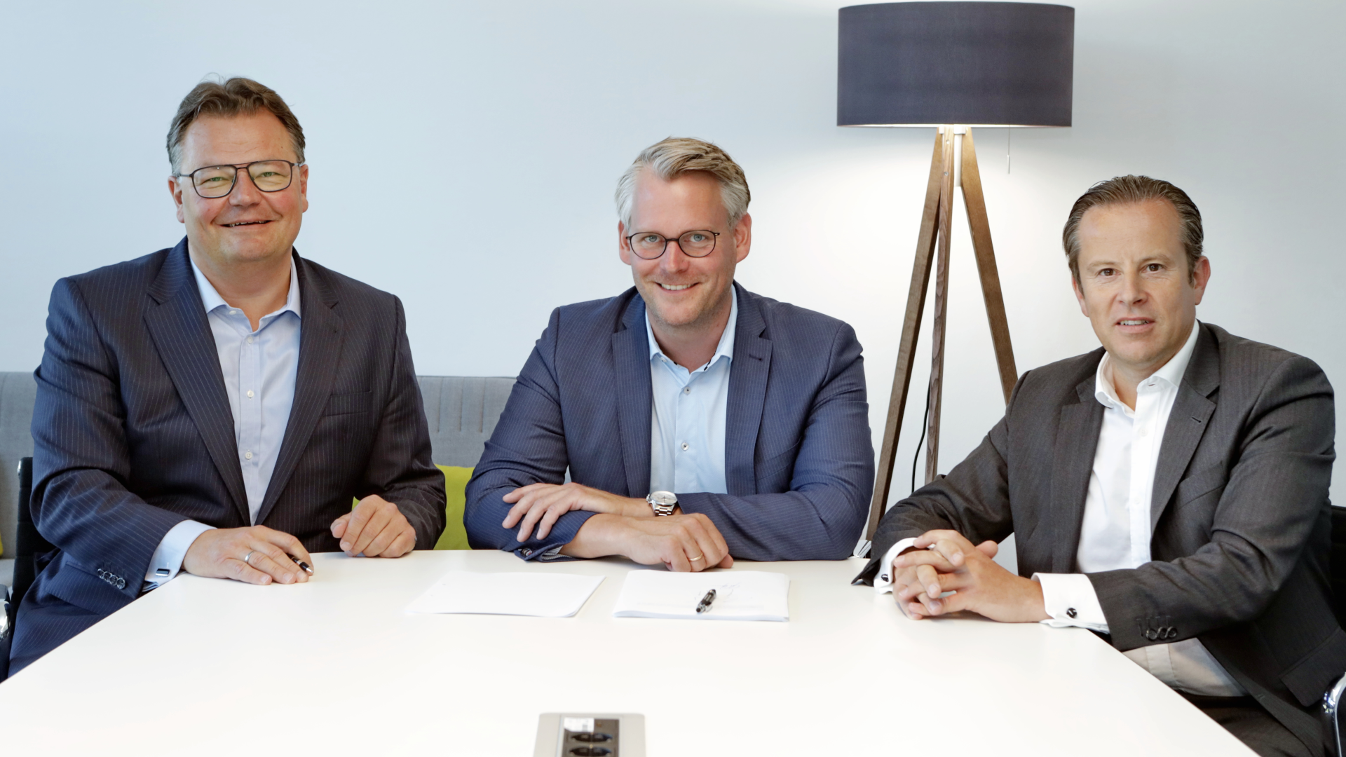 Matthias Hubert, Gründungsgesellschafter der Pegasus Capital Partners sowie Christian Röling und Michael Mertmann, beide Geschäftsführer der BraWo 1. Beteiligungsholding (v.L.n.r.) | Foto: Volksbank Brawo