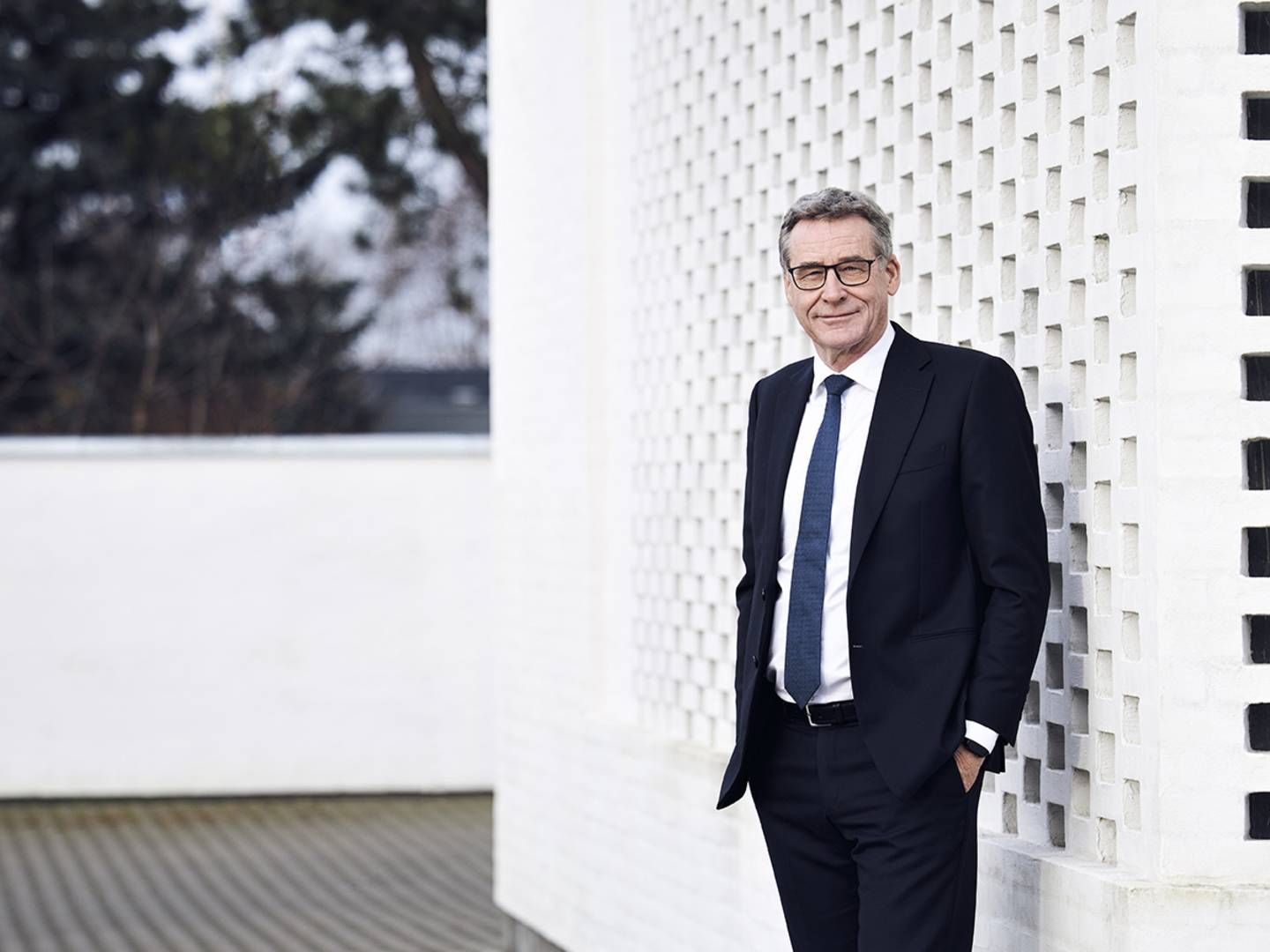 Lars Møller Kristensen, adm. direktør i Djurslands Bank, frygter ligesom flere af landets bankdirektører, at et økonomisk tilbageslag kan ramme Danmark. | Foto: Djurslands Bank / PR