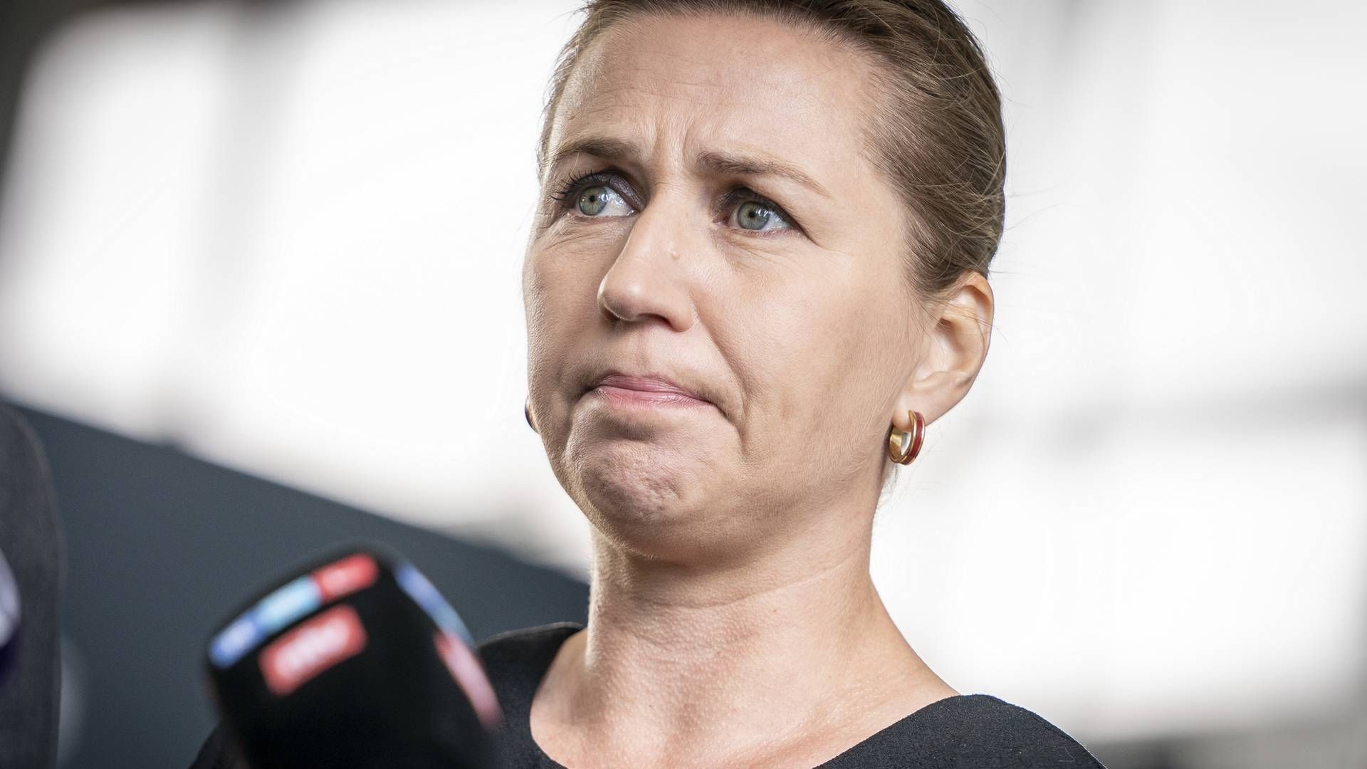 Statsminister Mette Frederiksen (S) får tildelt en næse. | Foto: Mads Claus Rasmussen