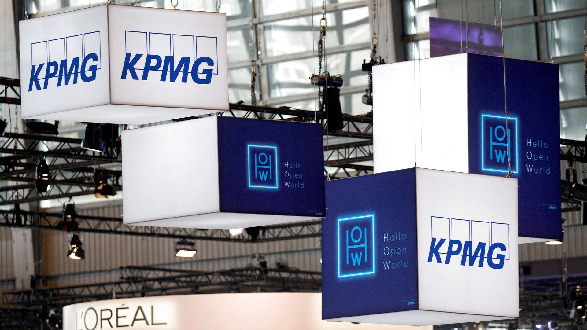 Advokater i KPMG Law Advokatfirma har fået bøder for deres tætte bånd til KPMG. Sagen skal nu afgøres ved domstolene. | Foto: Charles Platiau/Reuters/Ritzau Scanpix