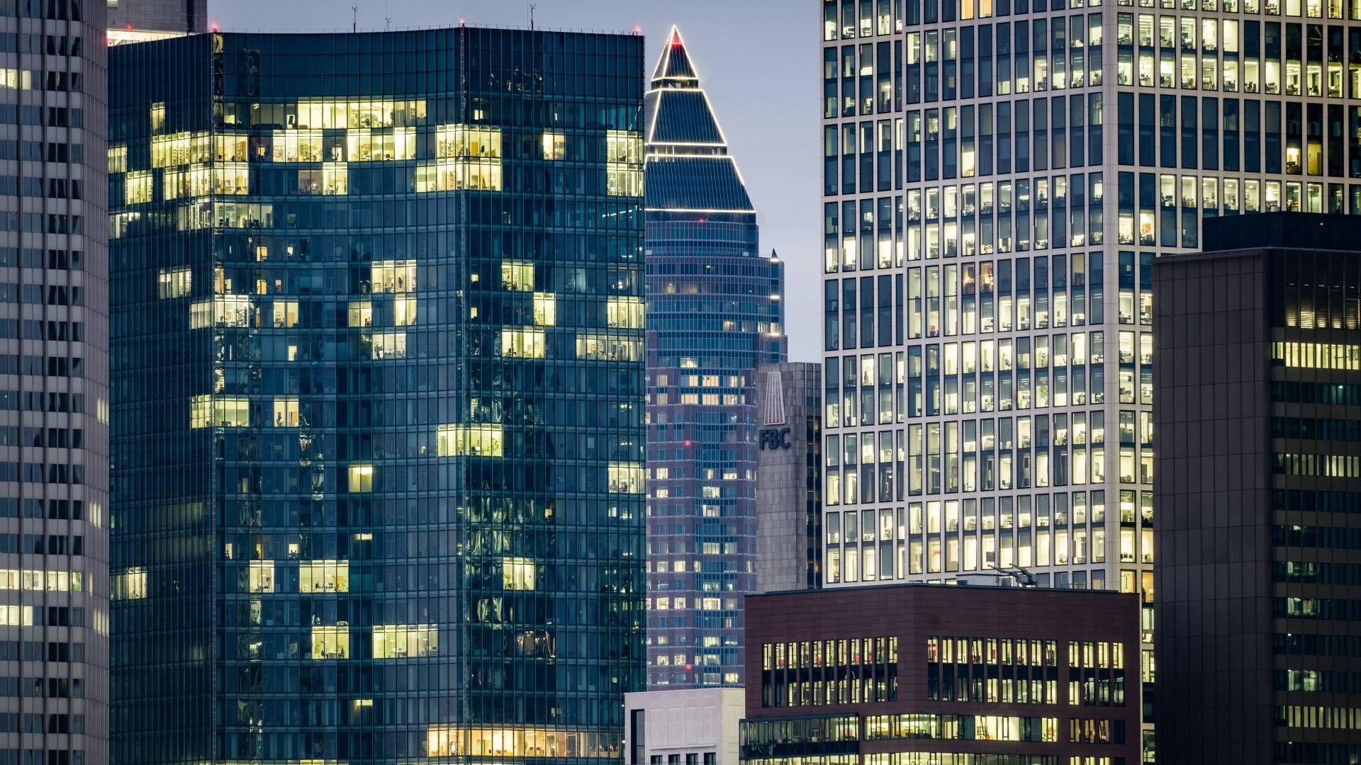 Büros in den Frankfurter Hochhäusern sind nur teilweise belegt | Foto: picture alliance/dpa | Frank Rumpenhorst