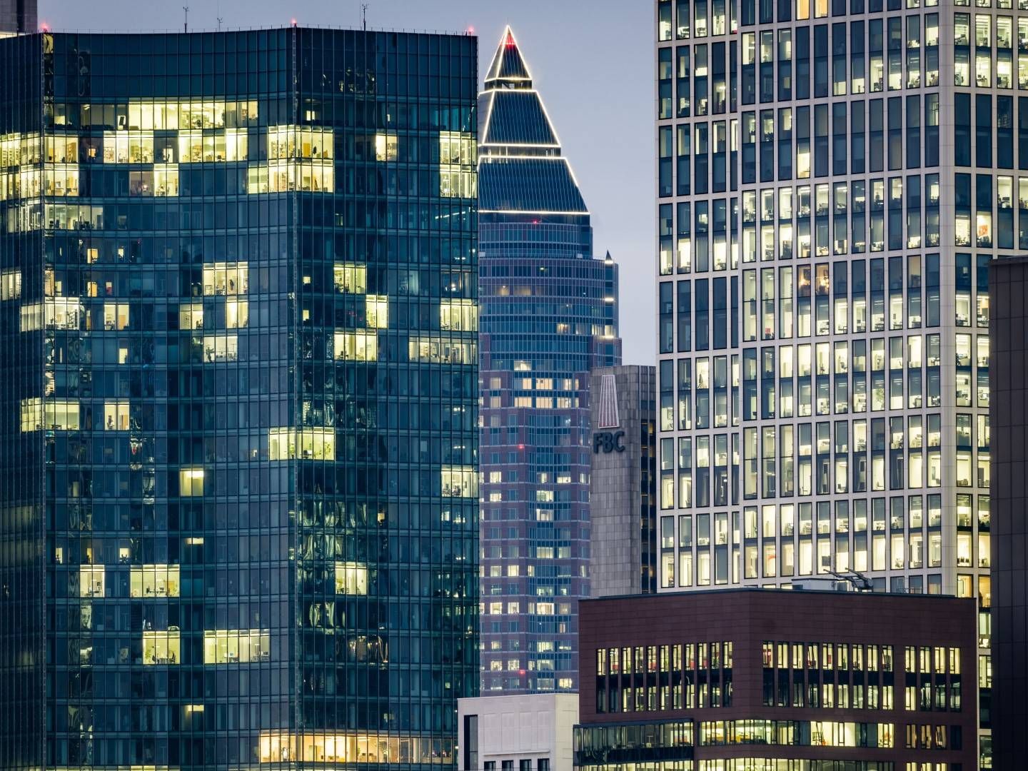 Büros in den Frankfurter Hochhäusern sind nur teilweise belegt | Foto: picture alliance/dpa | Frank Rumpenhorst