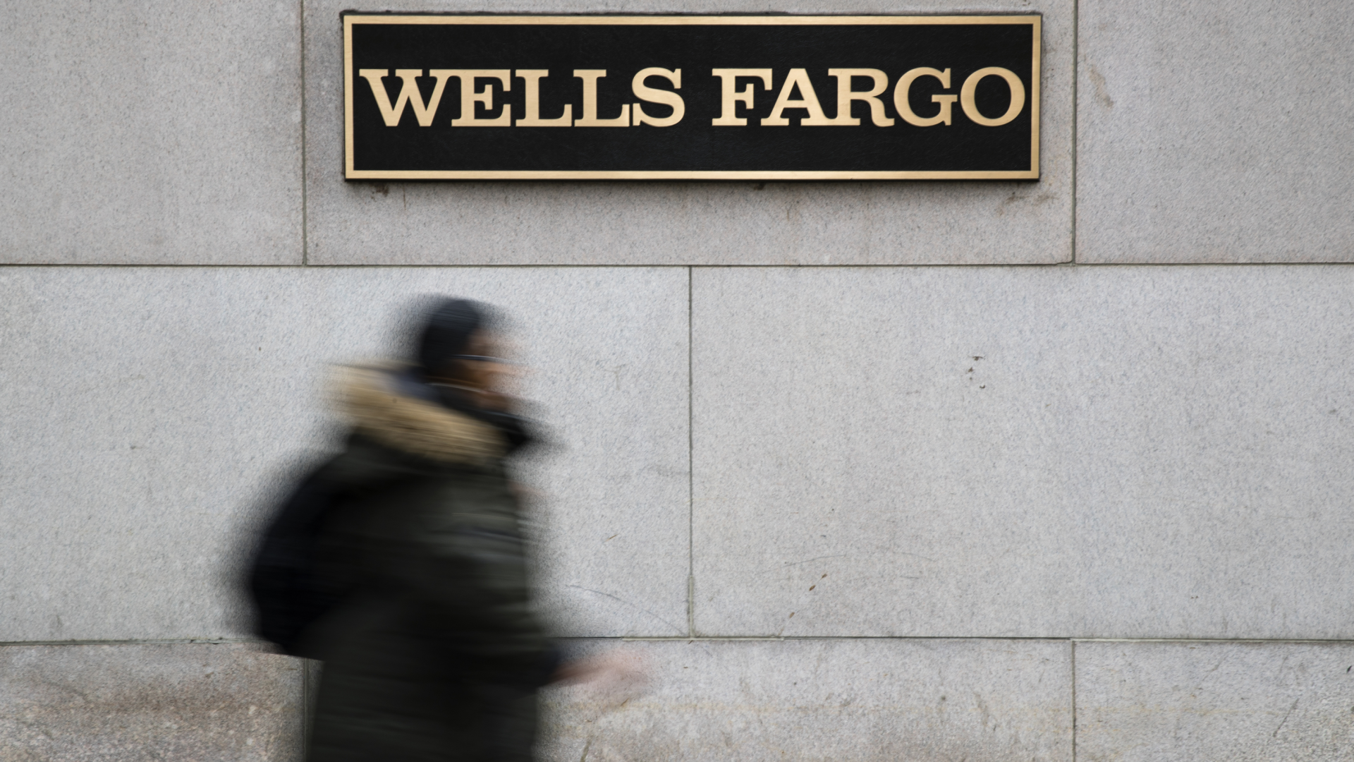 Schriftzug von Wells Fargo | Foto: picture alliance/AP Images | Matt Rourke