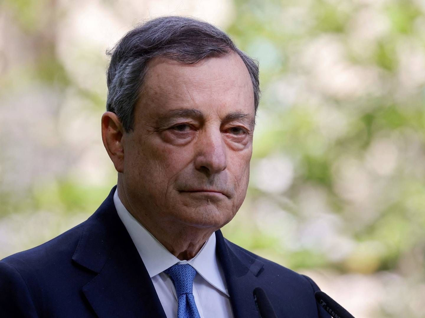 Det begyndte med en skraldekrise og endte med, at den italienske premierminister, Mario Draghi, nu fratræder sin post. | Foto: Ludovic Marin/AFP / AFP