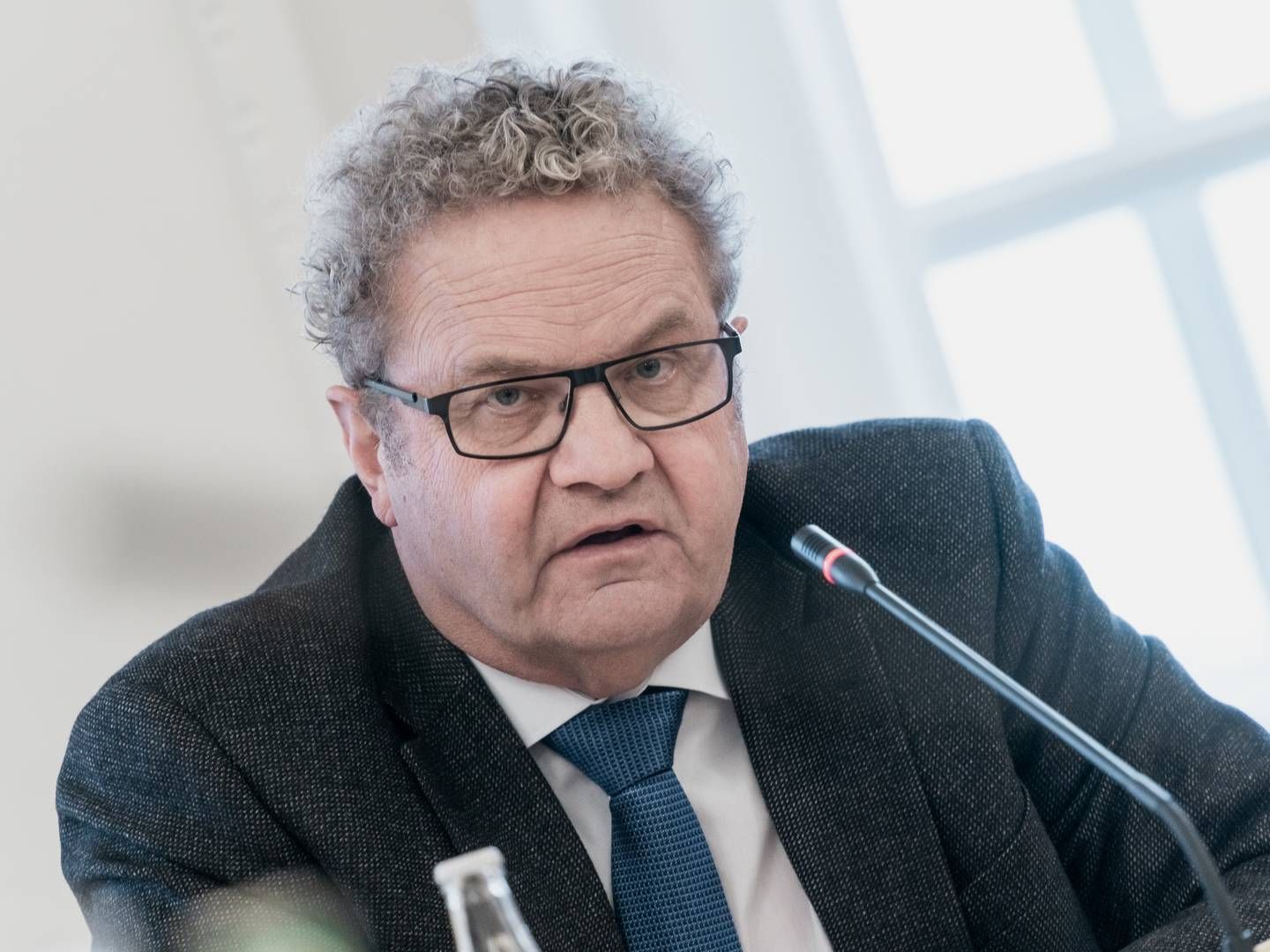 "Jeg har ikke en fornemmelse af, at situationen bliver bedre af, at vi laver en etårsaftale og så derefter en fireårsaftale,” lyder det fra Preben Bang Henriksen, retsordfører for Venstre. | Foto: Aleksander Klug