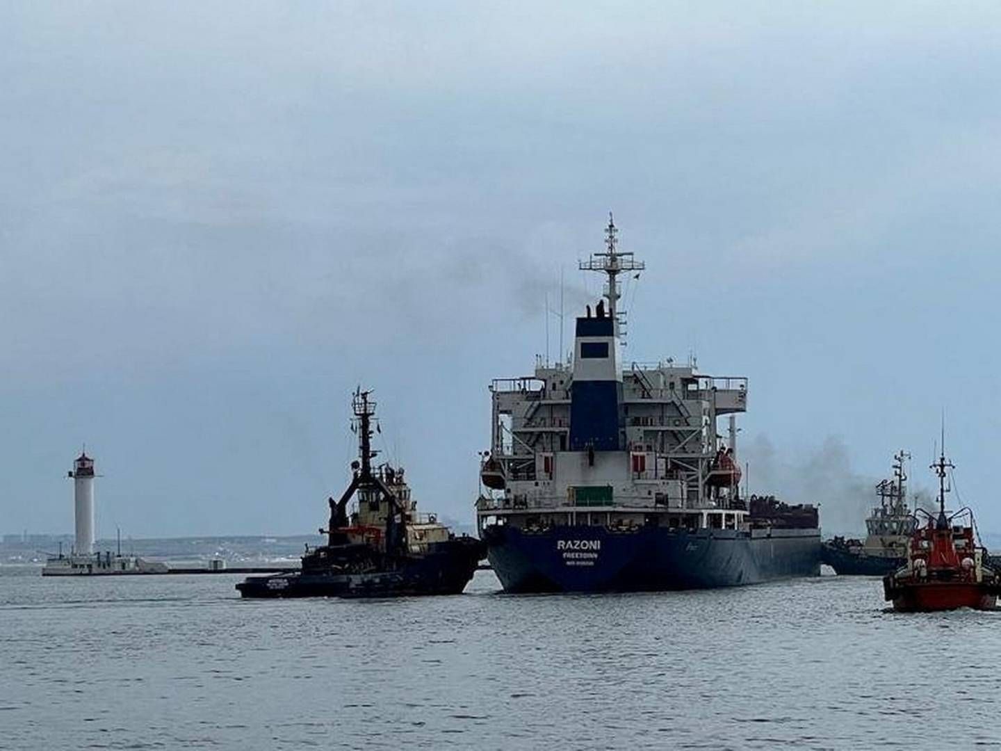 Fragtskibet Razoni sejlede i morges fra Odesa med korn fra Ukraines lagre. Foto: Ukrainian Naval Forces/Reuters/Ritzau Scanpix
