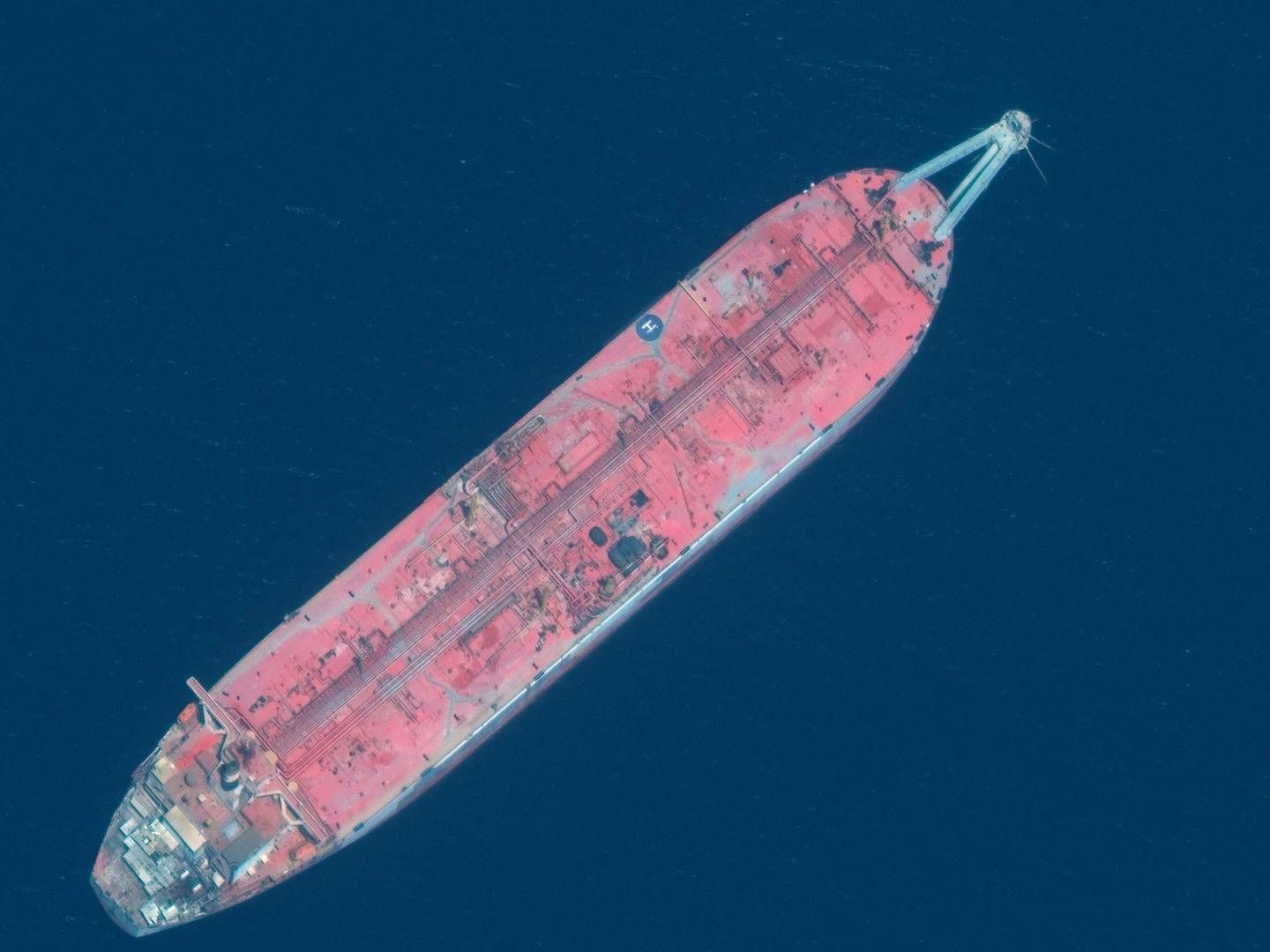 Air photo of FSO Safer from July 19, 2020. | Photo: -/AFP / Satellite image ©2020 Maxa