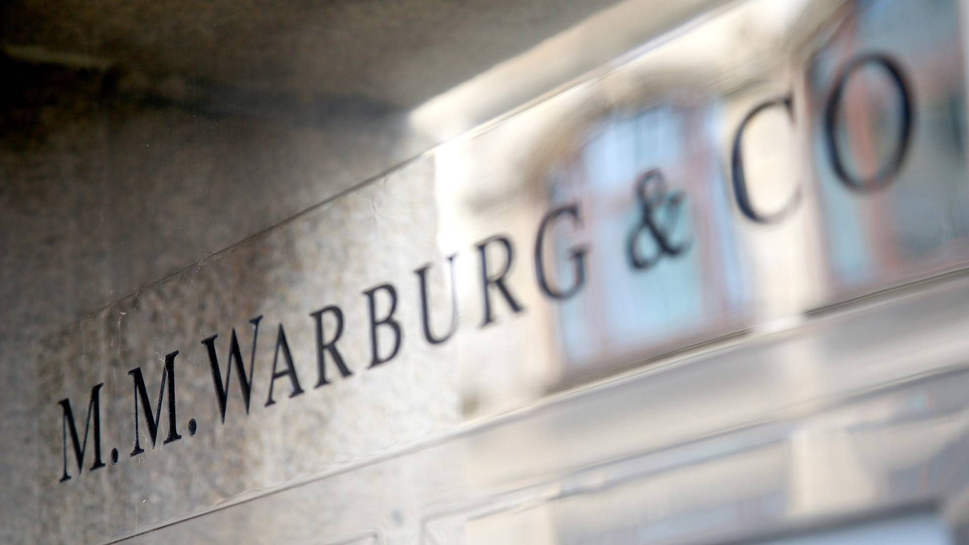 Die Warburg Bank. | Foto: picture alliance / PublicAd | Mirko Hannemann