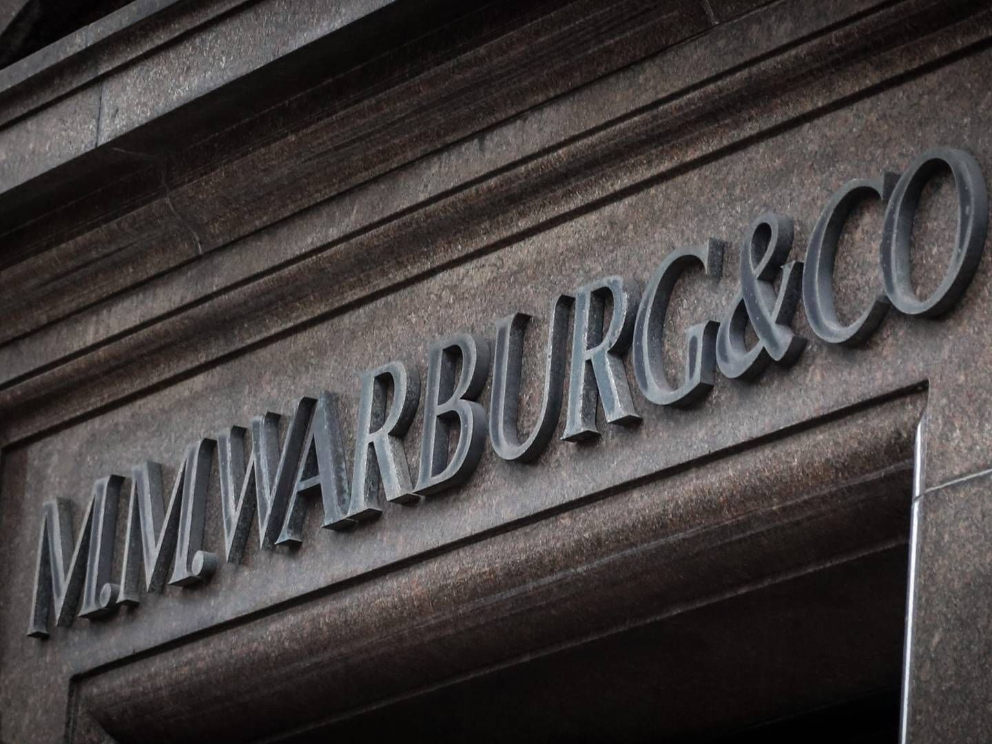 Eingang der Warburg-Bank in Hamburg | Foto: picture alliance/EPA-EFE | FOCKE STRANGMANN