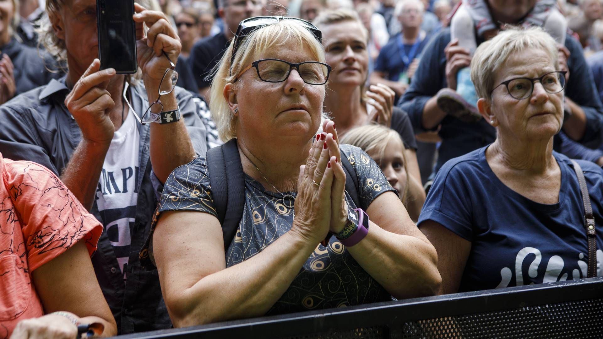 Smittetrykket i Danmark er faldende, og det er ifølge SSI sandsynligvis som følge af godt vejr og meget ophold udendørs. | Foto: Per Lange/Ekstra Bladet