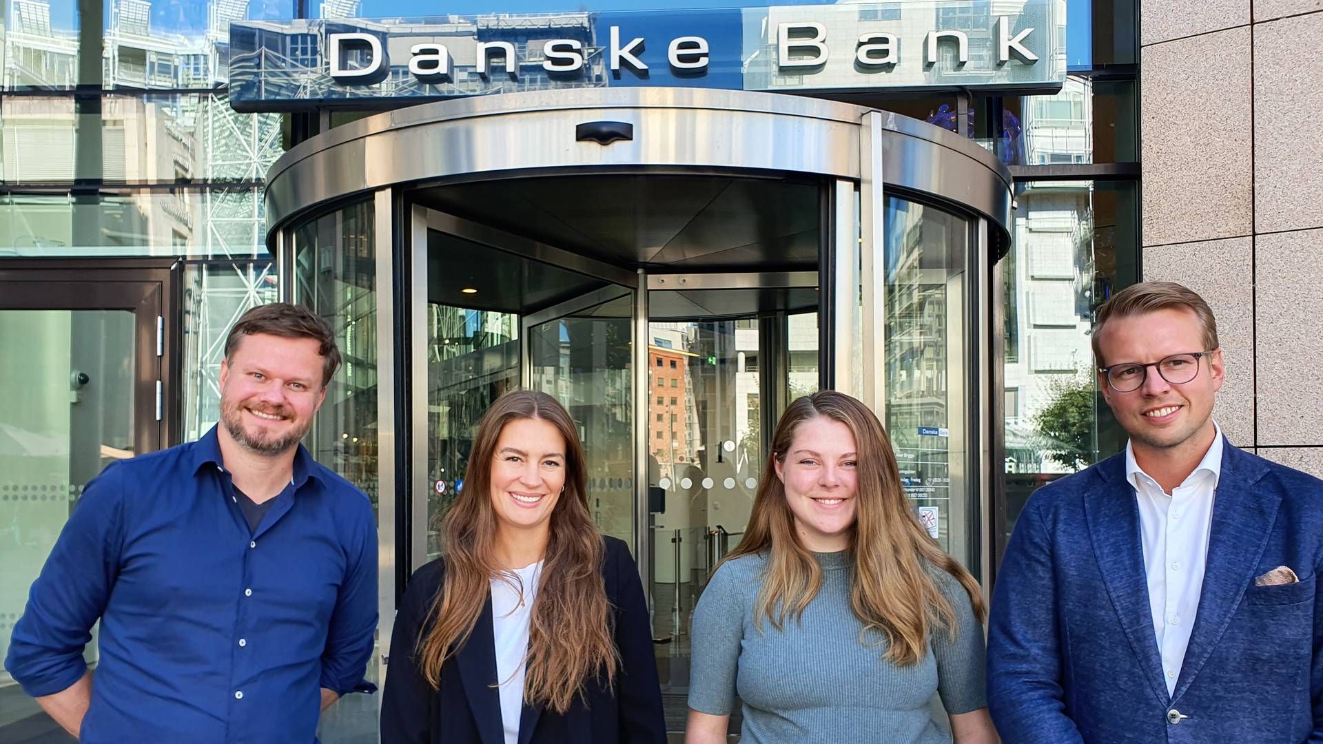 Her er de fire nyansatte i Danske banks kommunikasjonsavdeling. Fra venstre: Fredrik Halvorsen, Vilde Larsen Hellum, Tonje Serine Bua og Anders Oskar Bråthen. | Foto: Ida Oftebro/Finanswatch