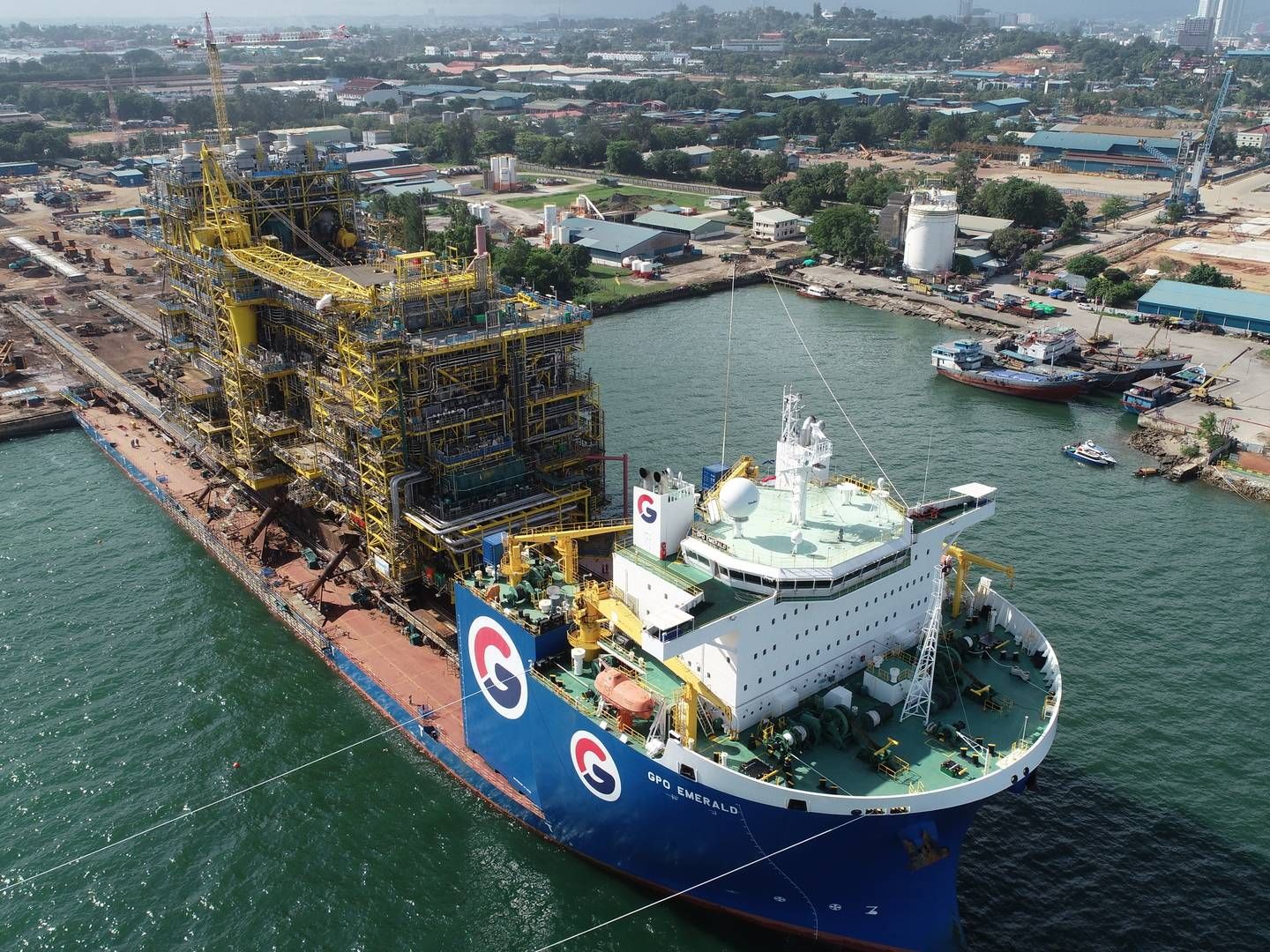 Skibet GPO Emerald, som blev bygget sidste år, er netop nu undervejs med den enorme stålkonstruktion, der udgør procesplatformen til Tyra II. | Photo: Total Energies