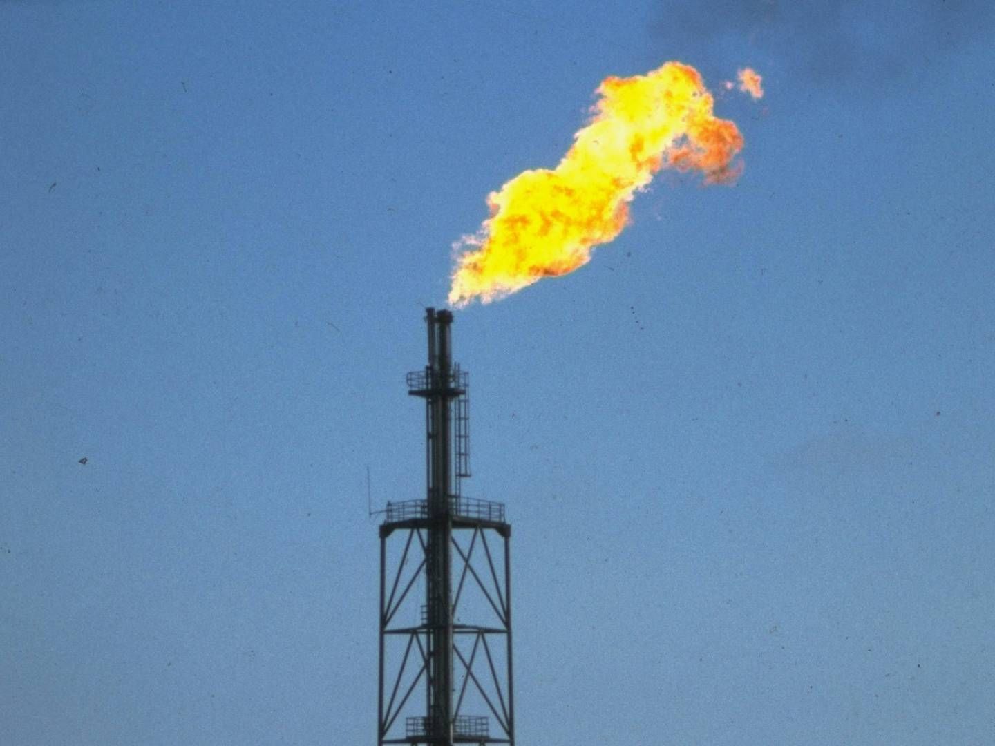 Fra næste sommer bliver det ulovligt at brænde overskudsgas af i forbindelse med olieproduktion i Danmark, hvis det ikke er strengt nødvendigt af hensyn til sikkerheden. Det gælder også på Gorm-feltet (på billedet), hvor operatøren Total Energies ellers har benyttet denne praksis i årevis. | Foto: Erik Kragh