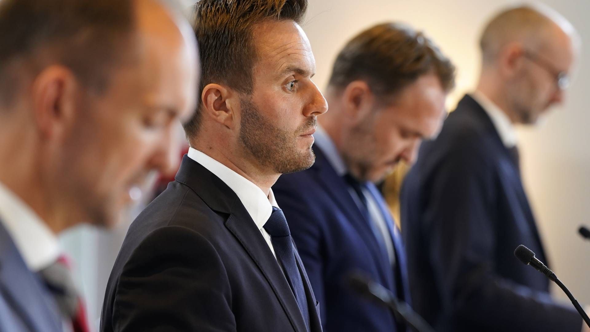 Erhvervsminister Simon Kollerup (S) fortalte på et pressemøde torsdag, at regeringen og et bredt Folketingsflertal er blevet enige om en statsgaranti til elselskaberne. | Foto: Liselotte Sabroe/Ritzau Scanpix