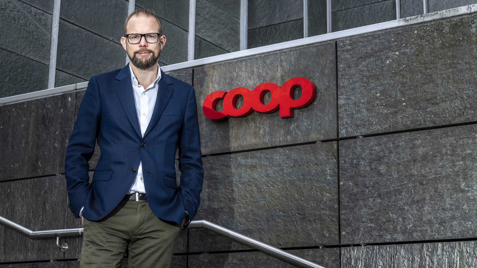 Kræn Østergaard Nielsen, der er topchef i Coop, harpræsenteret en ny strategi, der betyder, at Fakta lukker, og at Kvickly og Superbrugsen bliver lagt sammen til én kæde. | Foto: Steven Biccard/Coop/PR