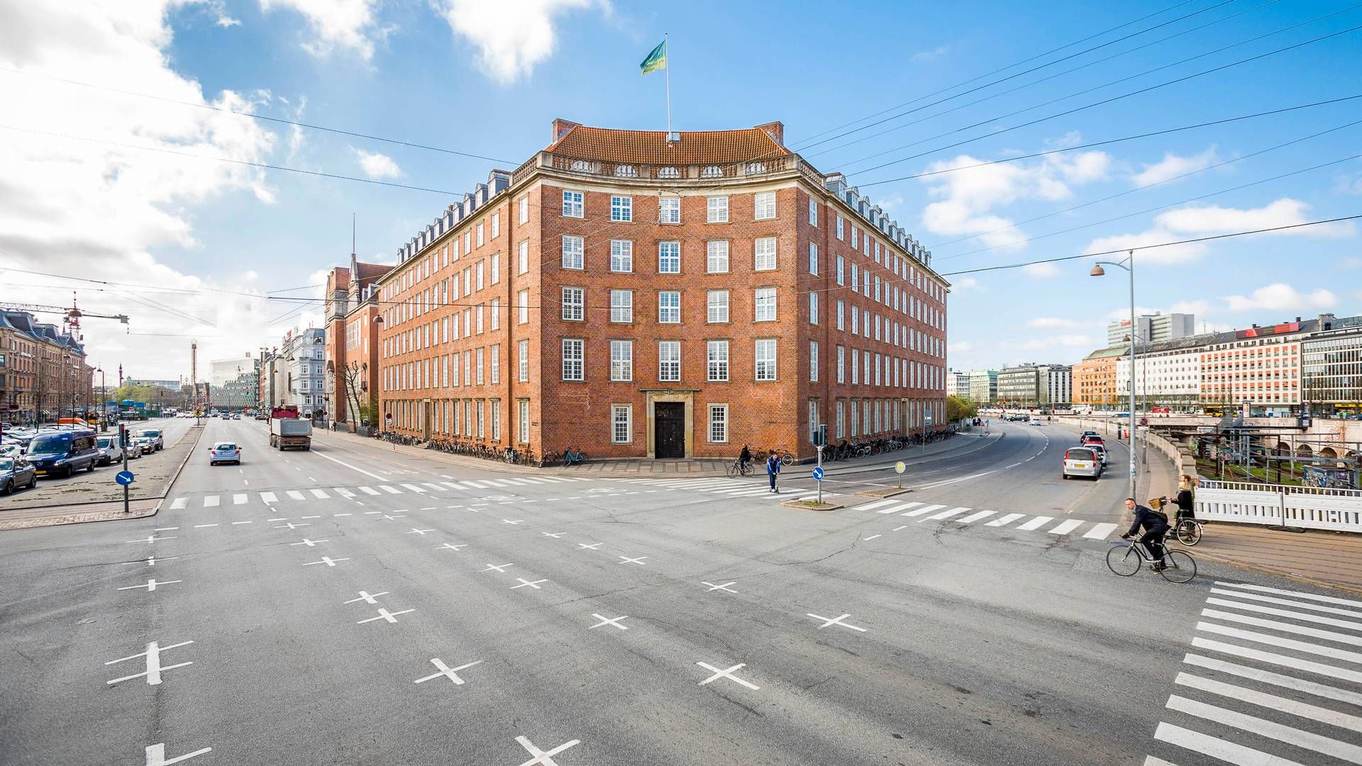 ATP Ejendomme er ved at flytte domicil fra Gothersgade i København til denne ejendom på H.C. Andersens Boulevard 2. | Foto: PR