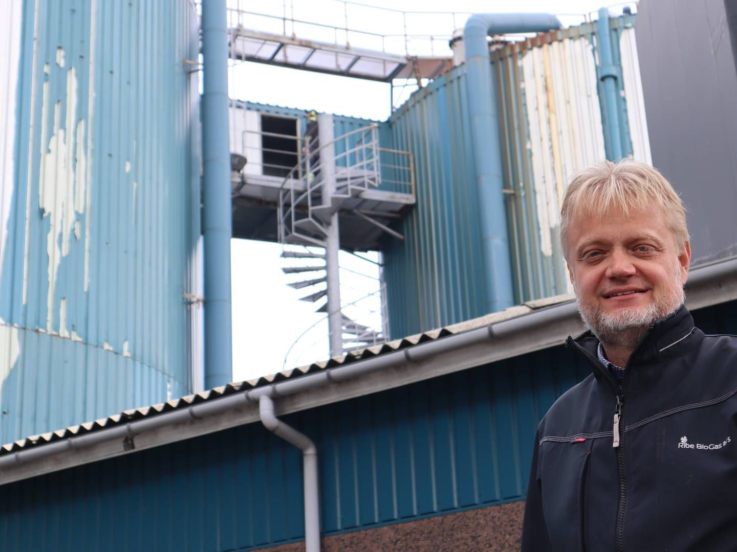 ”Vi ser ind i nogle store prisstigninger på landbrugets biomasser, der fra det ene år til det andet er steget med en 30-40 procent i pris,” siger Ribe Biogas' adm. direktør, Claus L. Mikkelsen.