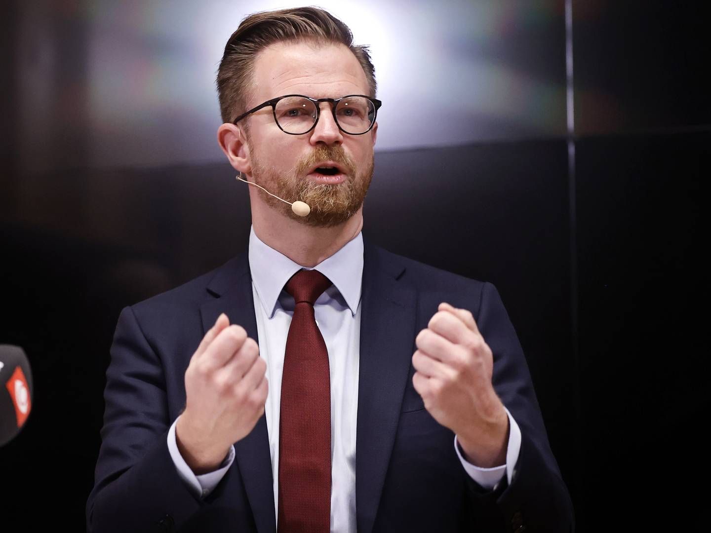 Benny Engelbrecht, finansordfører i Socialdemokratiet, mener, at DA og KL bør se indad. | Foto: Jens Dresling