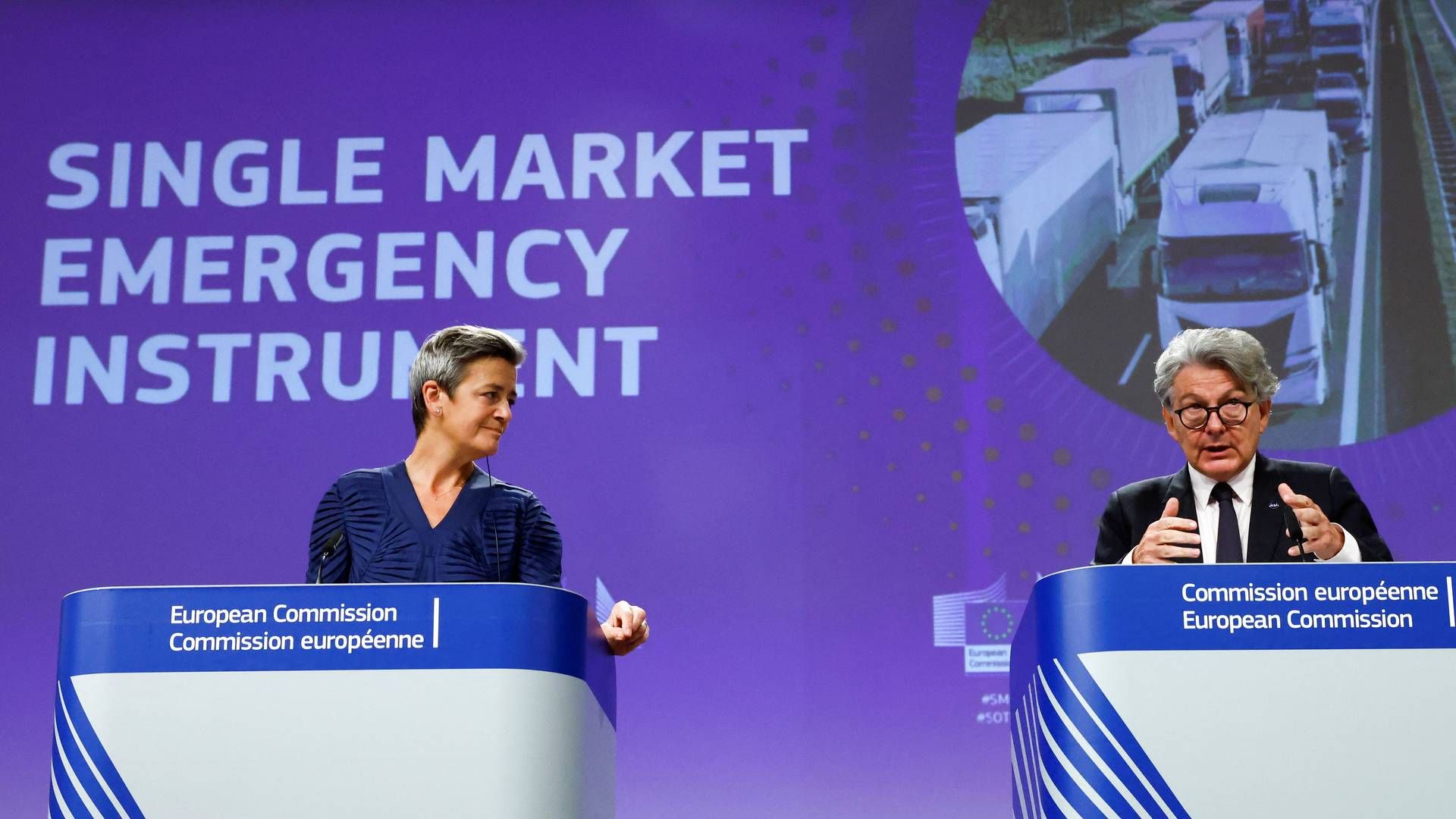 EU-kommissærerne Margrethe Vestager og Thierry Breton fremlagde planerne mandag. | Foto: Yves Herman/REUTERS / X00380