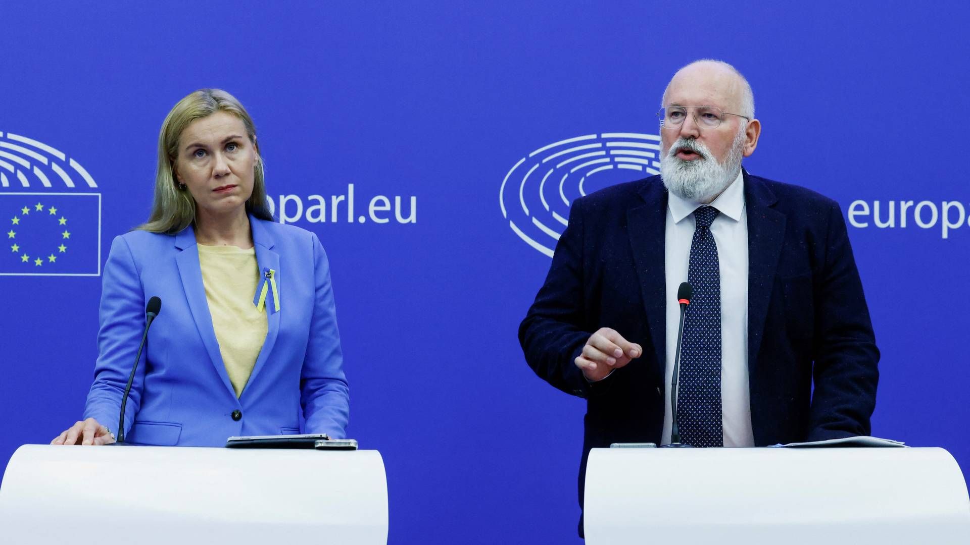 EU's energikommissær, Kadri Simson, og Kommissionens viceformand, Frans Timmermans, som er ansvarlig for EU's grønne pagt, holdt 14. september i Strasbourg et pressemøde, hvor de præsenterede EU-Kommissionens forslag til at komme de høje energipriser til livs. | Foto: Yves Herman/REUTERS / X00380