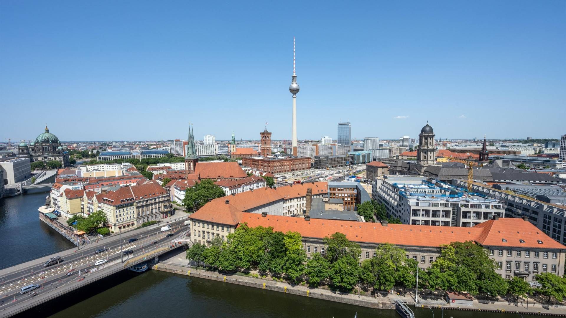 Sonniger Blick auf das Zentrum von Berlin. | Foto: picture alliance / Zoonar | elxeneize
