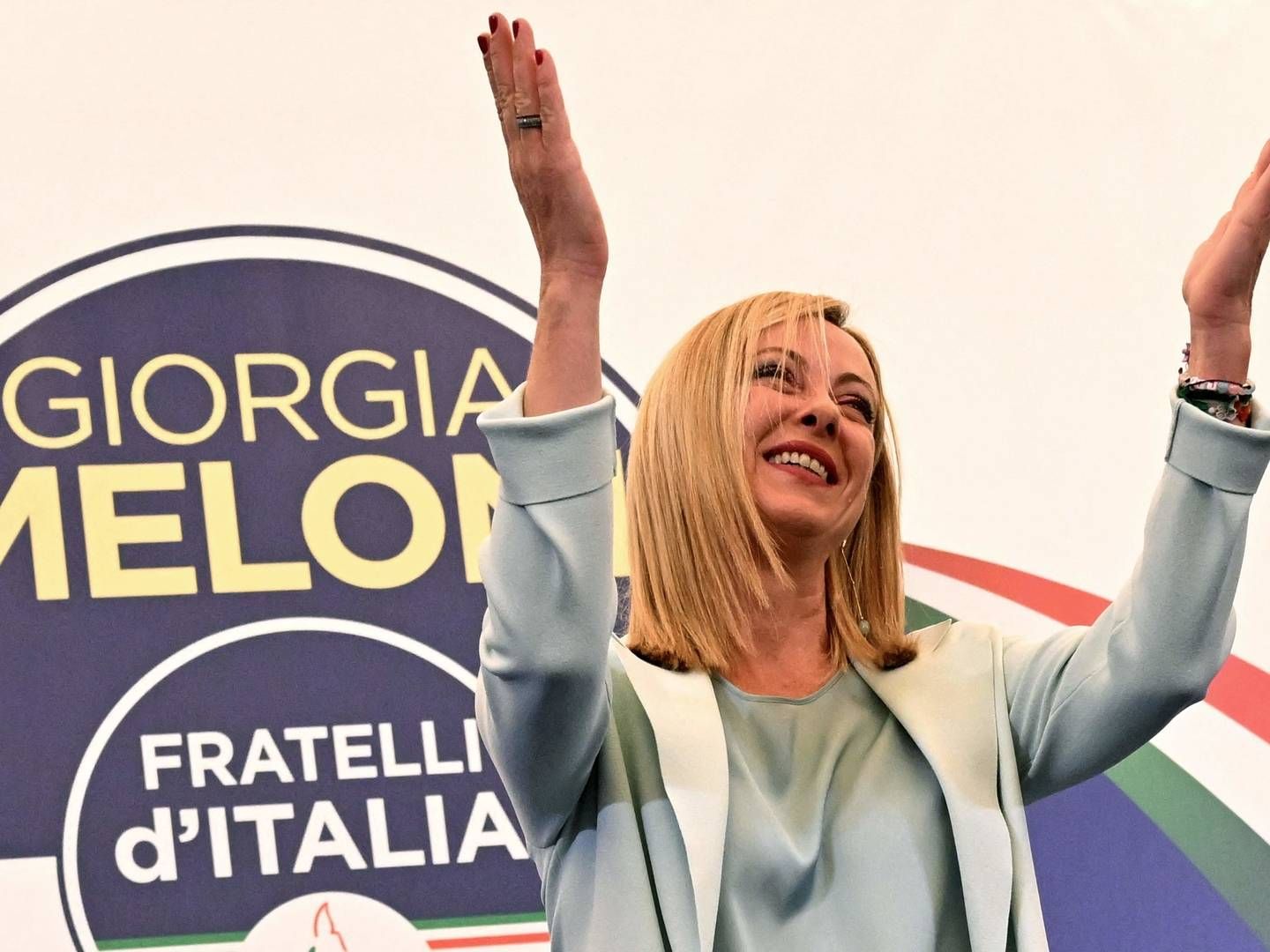 Utålelig perforere Omgivelser Meloni godkendt som italiensk leder fra det yderste højre — PolicyWatch