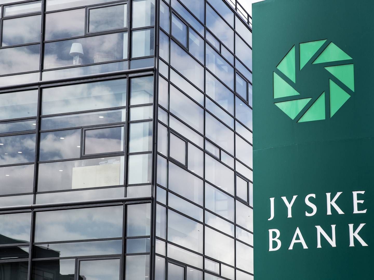 Det var i juni, at Jyske Bank kunne meddele, at banken har købt Handelsbankens danske aktiviteter. | Foto: Mikkel Berg Pedersen/ERH