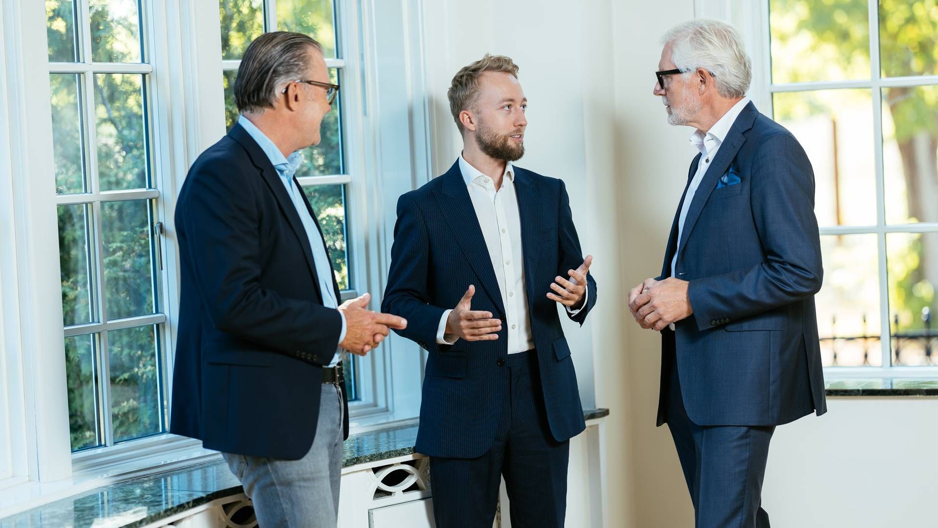 Bastian Larsen (i midten), adm. direktør, Blackwood Ventures, Simon Stampe, tv., og Claus Stenbæk | Foto: Claus Sall