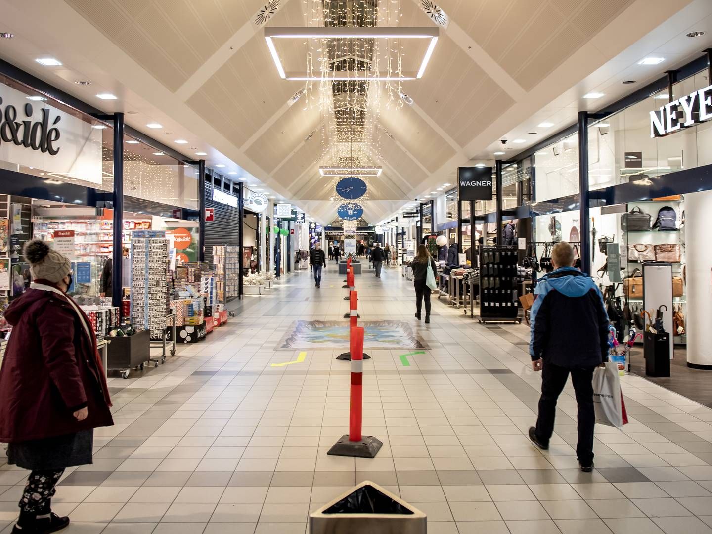 I Aalborg storcenter, der ejes af Danske Shoppingcentre, vil det meste julelys forblive slukket henover julen. | Foto: René Schütze