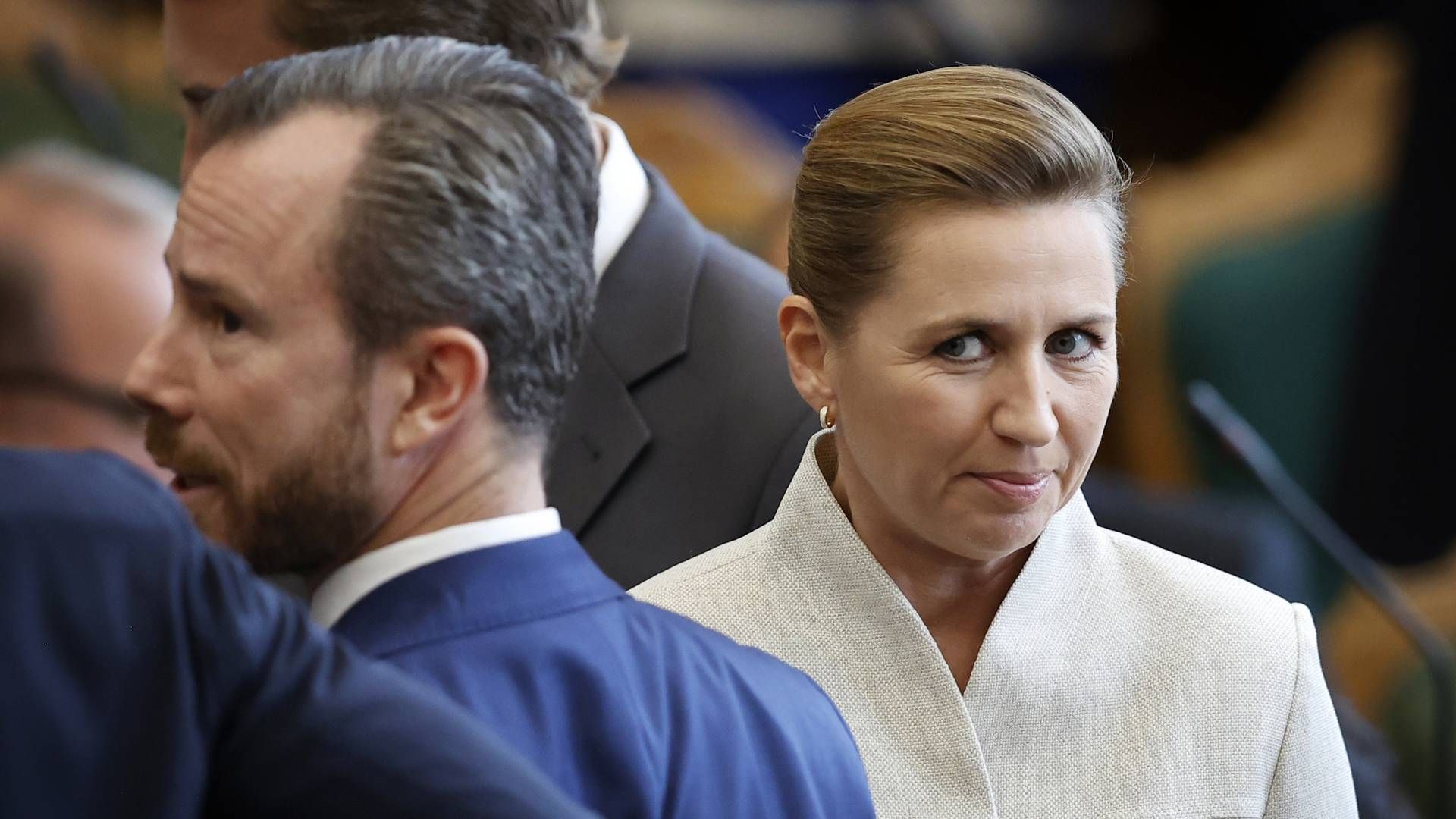 Socialdemokratiet har en interesse i at promovere emner, som splitter den modsatte blok. Det er formentlig rød bloks analyse, at en CO2-afgift på landbruget splitter blå blok mere, end det splitter dem, vurderer valgforsker. | Foto: Jens Dresling