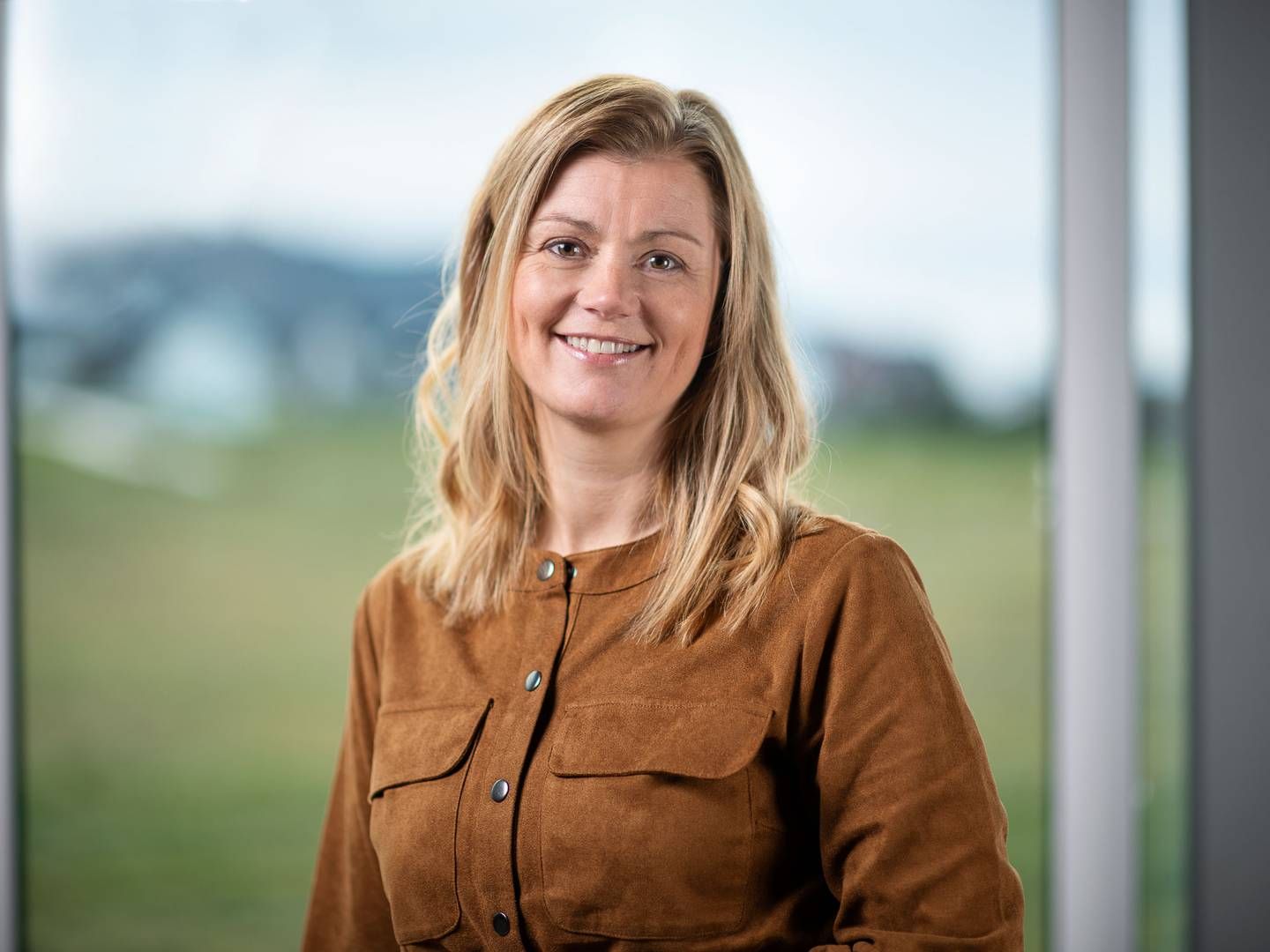Mette Ryste er banksjef for personmarkedet i Sparebanken Møre. Hun er stolt av at banken bidrar til nytt akuttmottak i Volda.