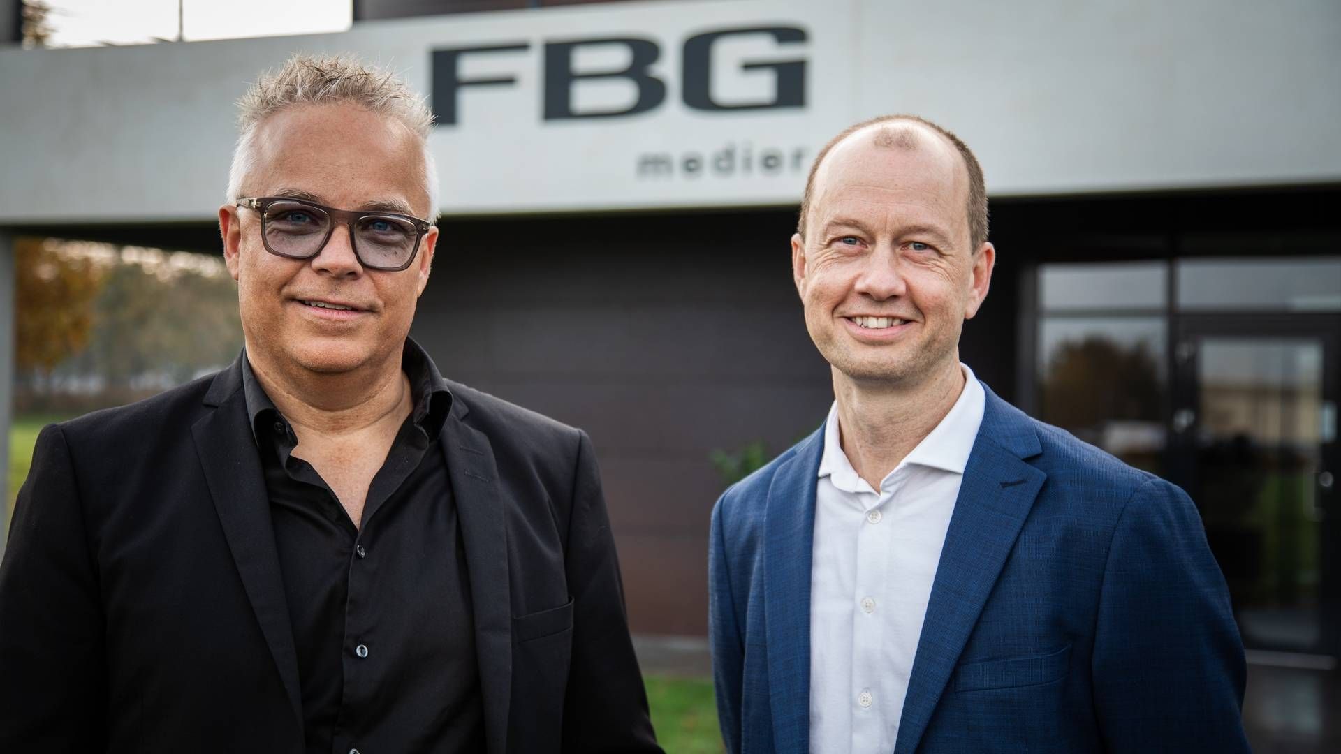 Jørgen Lindhard (tv) overlader direktørstolen til Asger Andersen. | Foto: PR/FBG Medier