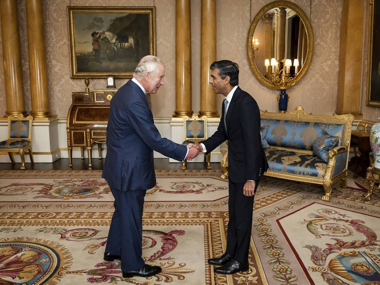 Efter et møde med den britiske kong Charles er Rishi Sunak udnævnt som Storbritanniens nye premierminister. Foto: Aaron Chown/Ritzau Scanpix