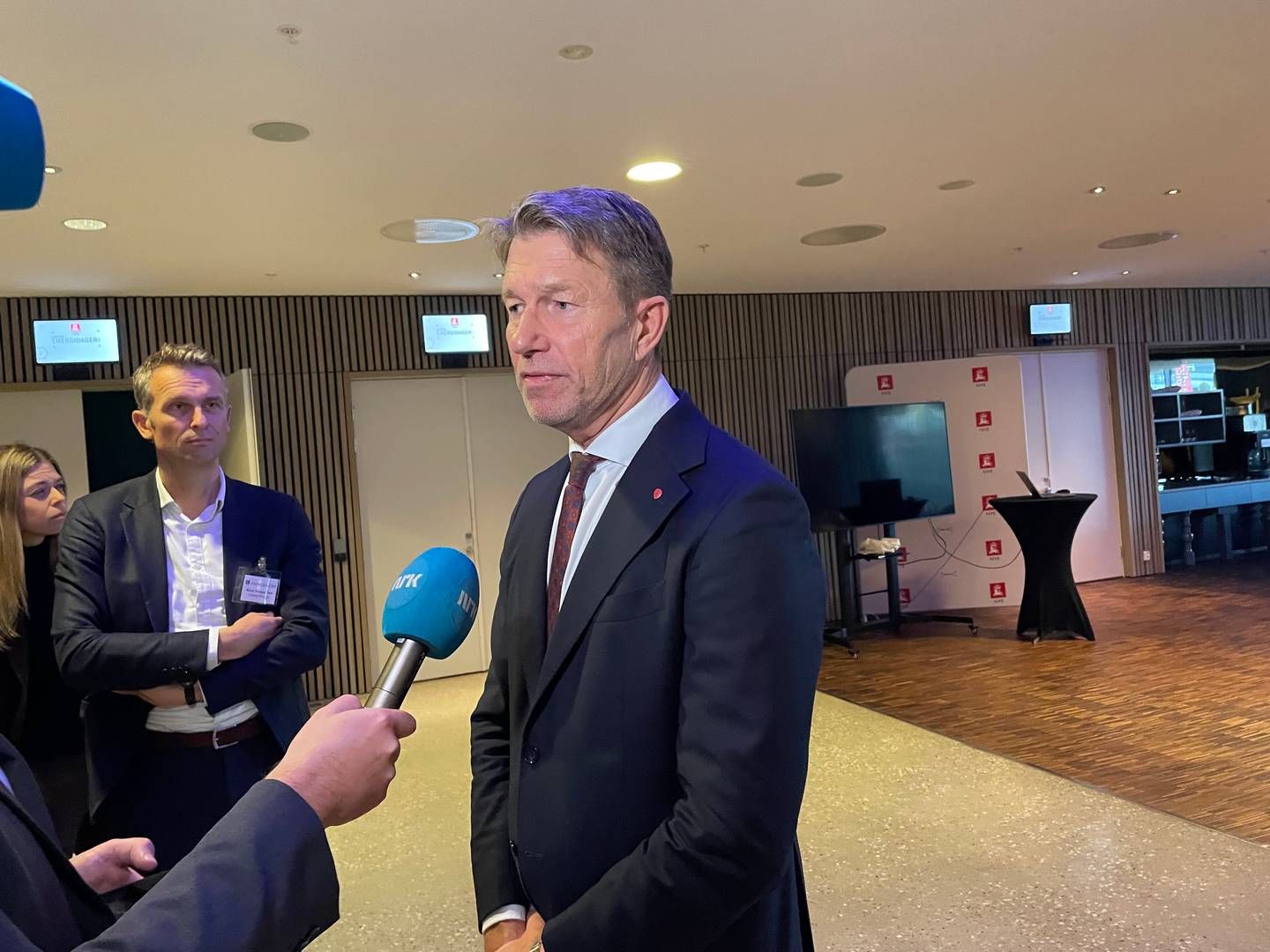ADVARER: Olje- og energiminister Terje Aasland (Ap) håper EU trår varsomt i pristak-debatten. | Foto: Lars Heltne