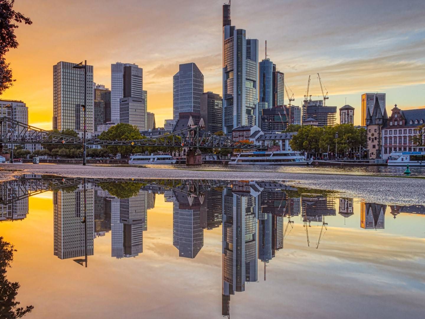Skyline von Frankfurt. | Foto: picture alliance / greatif | Florian Gaul