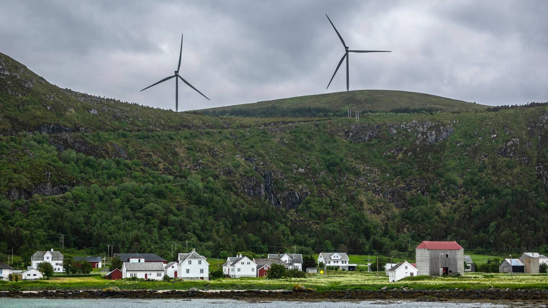 TO KOMMUNER: Nesten ingen kommuner har tatt kontakt med NVE for å få behandlet søknader om vindkraft. | Foto: Halvard Alvik / NTB