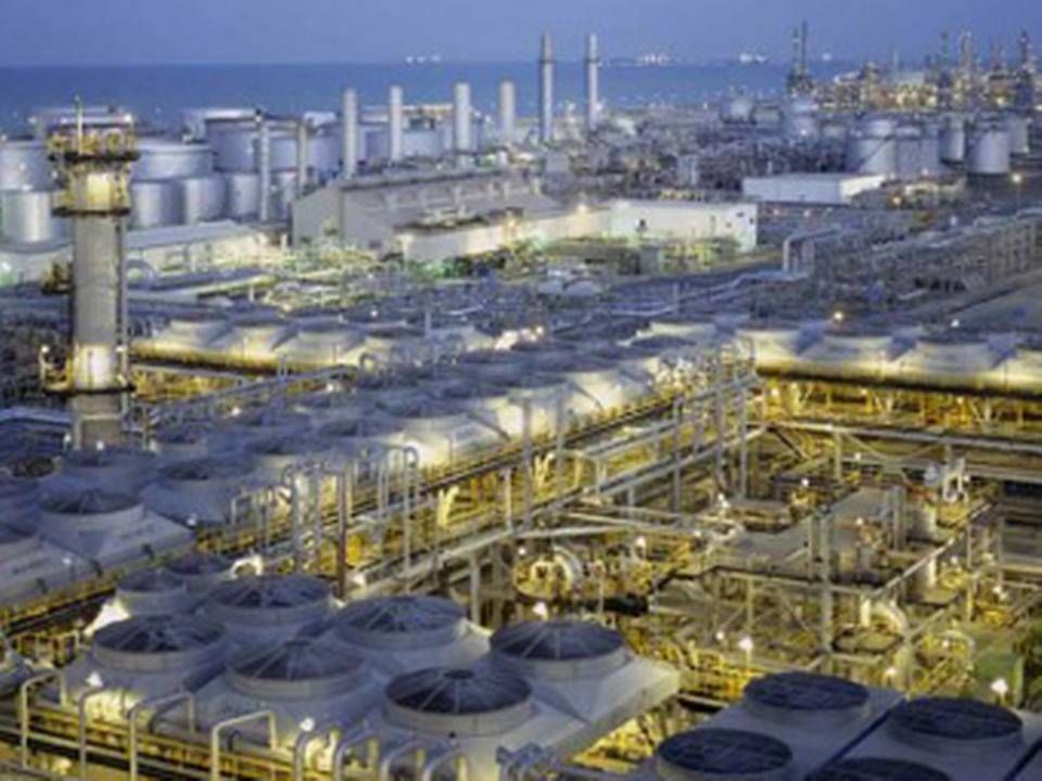 Olieraffinaderi i Saudi-Arabien, verdens største olieproducent. | Foto: SaudiAramco