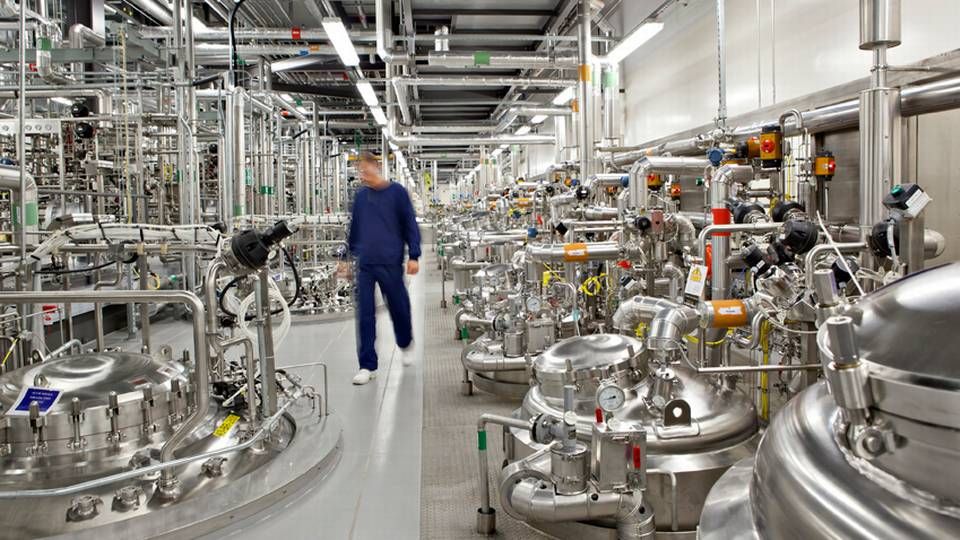 Biogens produktionsanlæg i Hillerød bliver fremover ejet af japanske Fujifilm, som har betalt 5,9 mia. kr. for fabrikken og dens 800 ansatte. | Foto: Biogen