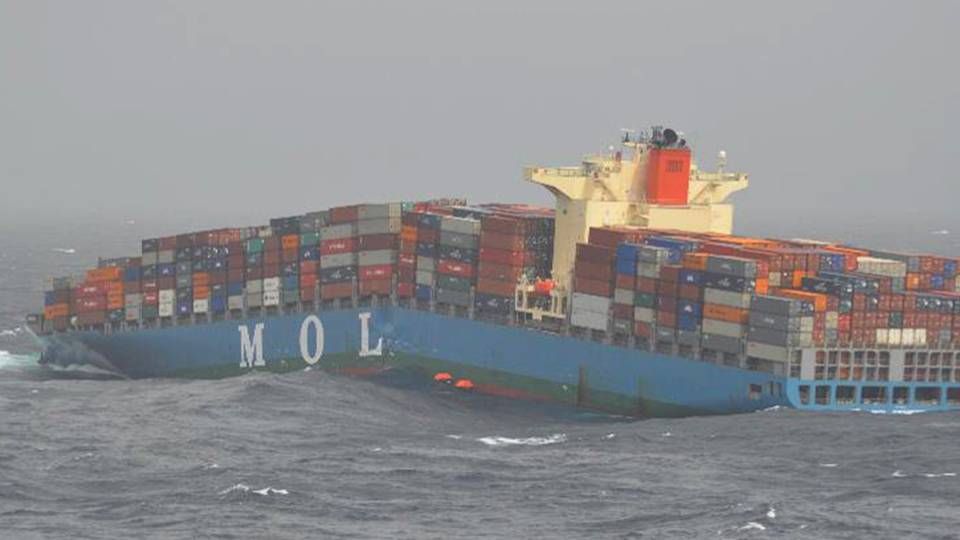 Det er scener som denne, FN's maritime organisation (IMO) gerne vil undgå med de nye containervejningsregler, der træder i kraft til sommer. | Photo: Scanpix