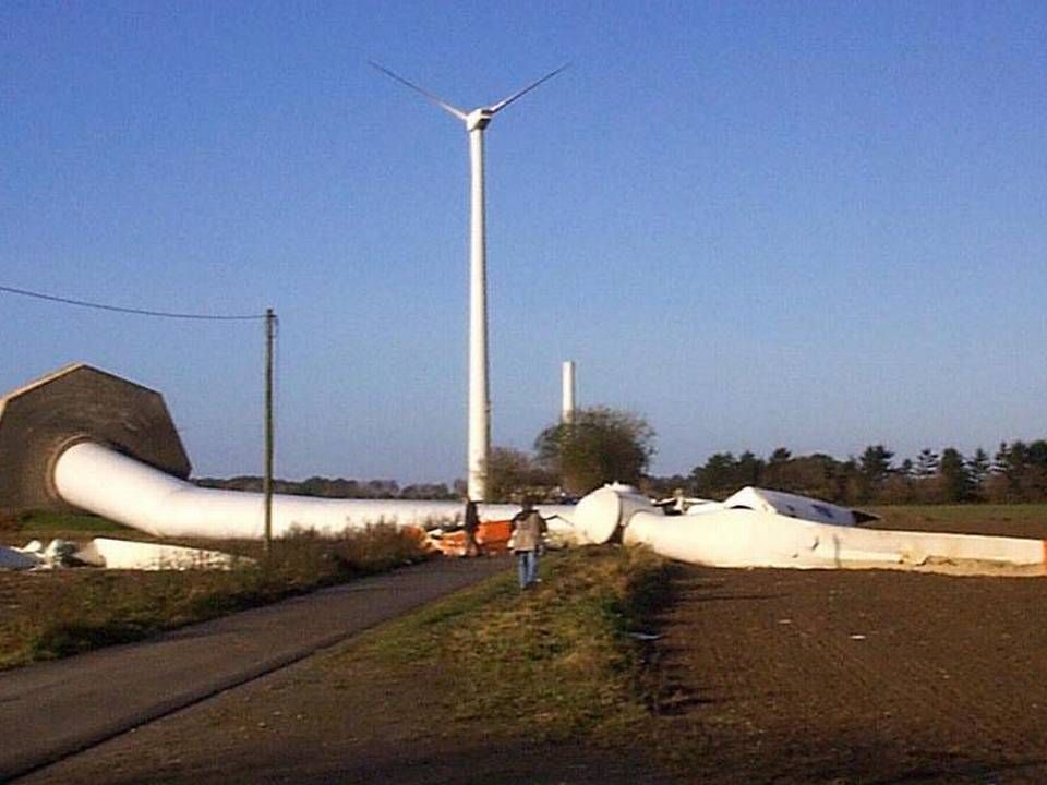 Foto af en væltet vindmølle i Tyskland. Foto: National Wind Watch | Foto: National Wind Watch