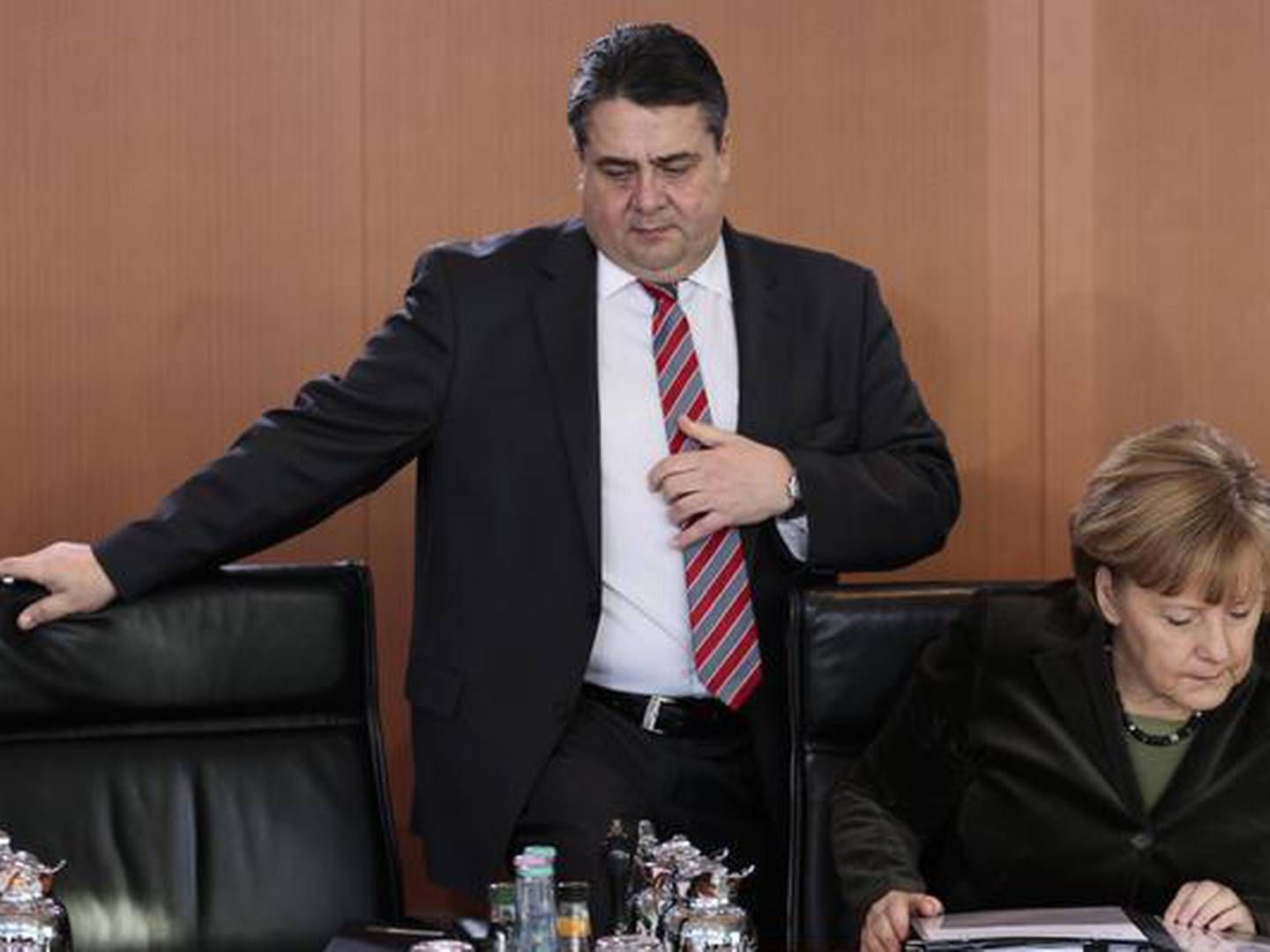 SPD-formand og økonomi- og energiminister Sigmar Gabriel og CDU-formand og kansler Angela Merkel | Foto: Markus Schreiber, AP