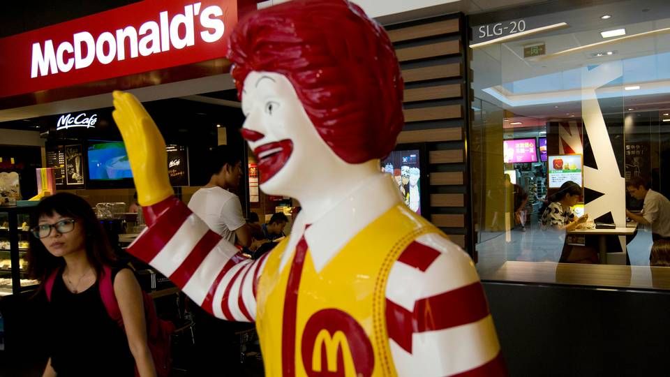 Der er ikke meget at smile af i McDonald's i USA for tiden. | Foto: Andy Wong/AP/Ritzau Scanpix